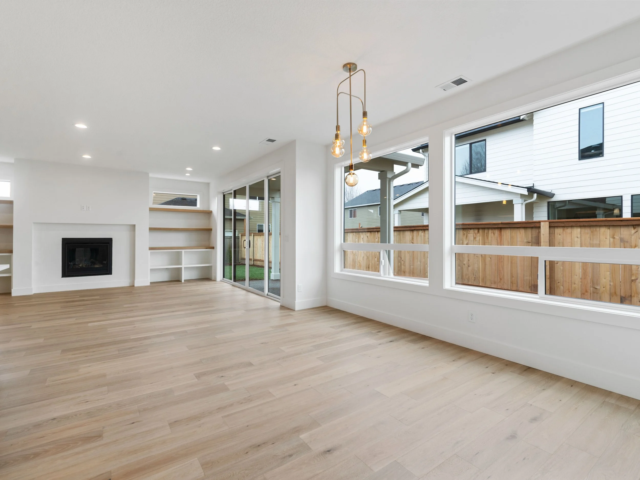 907 NE 146th St (3 of 30).jpg