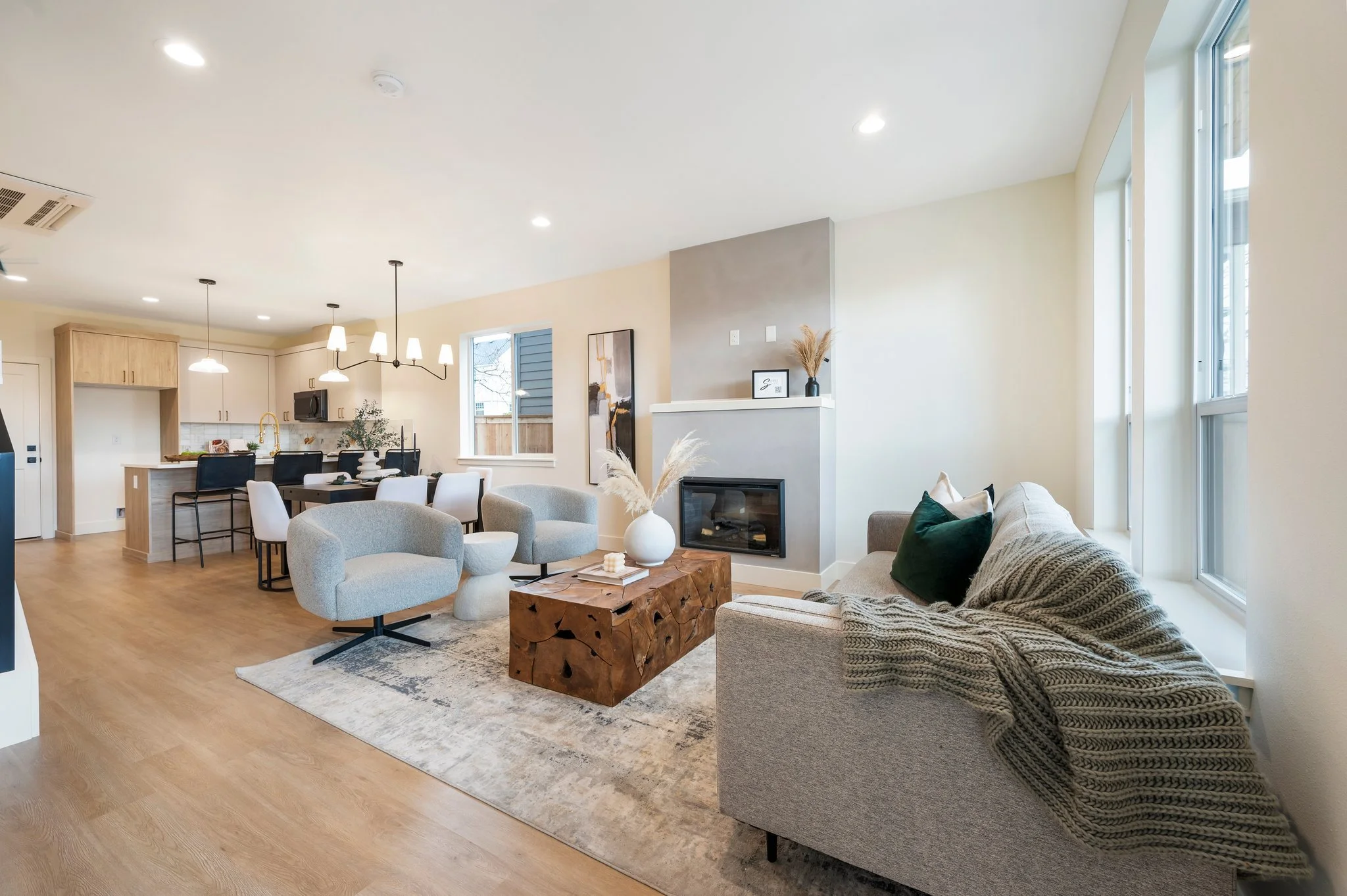 46-web-or-mls-104 E 30th St-42.jpg