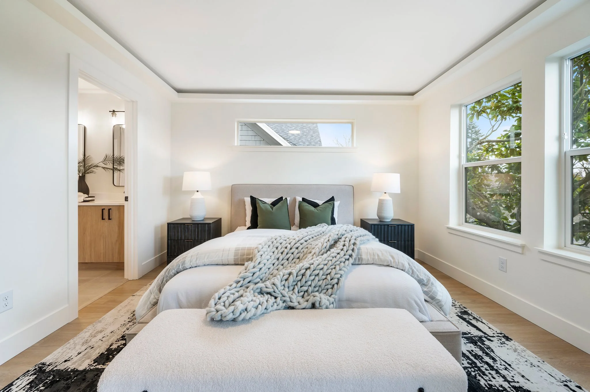52-web-or-mls-104 E 30th St-60.jpg