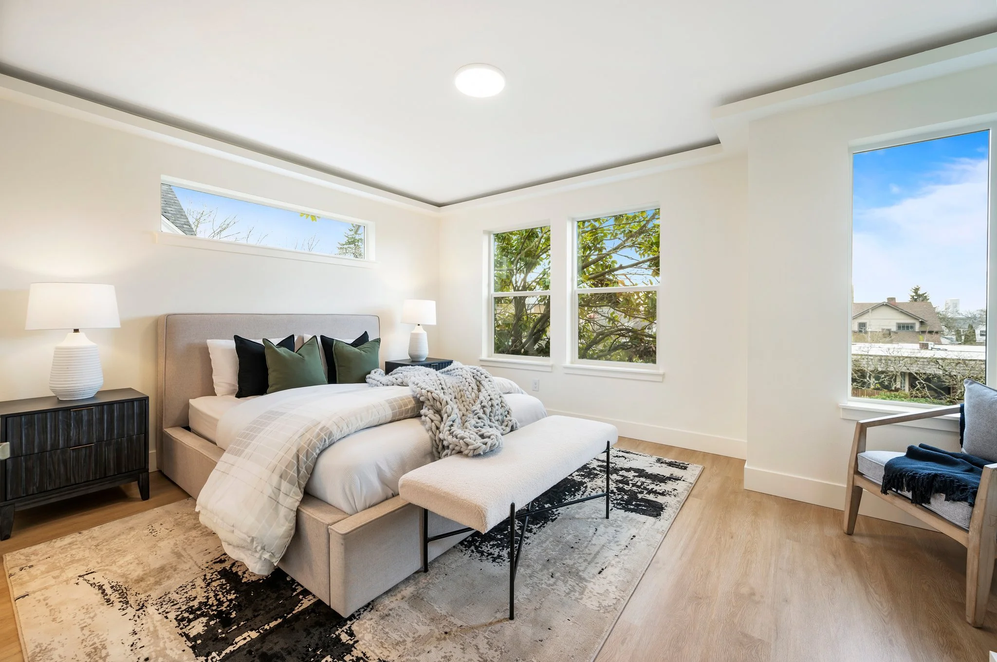 51-web-or-mls-104 E 30th St-57.jpg