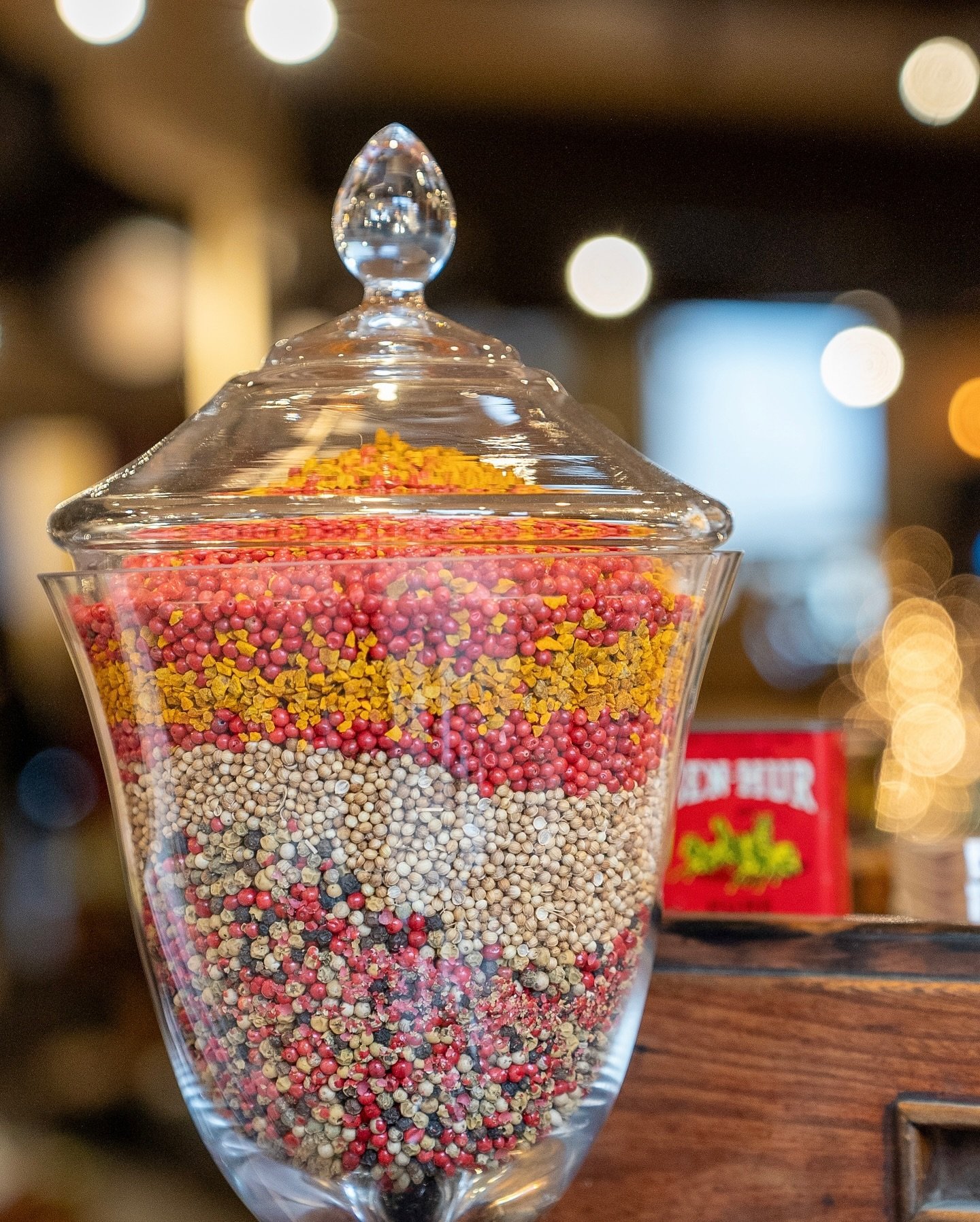 Exciting News! 🌹Mountain Rose Herbs Mercantile has officially opened its doors in our neighborhood! Known for their incredible selection of organic herbs, spices, teas, and natural wellness products, this shop brings over three decades of sustainabl