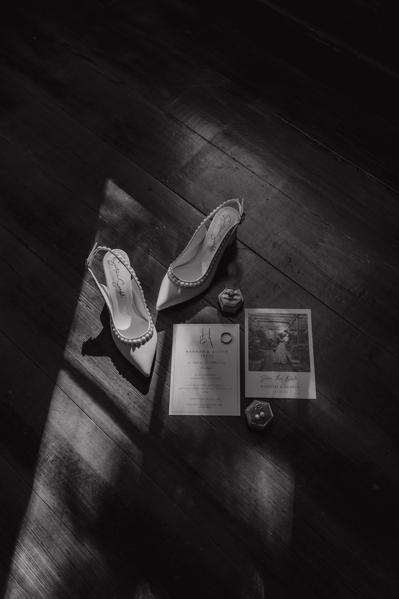 Hannah+AustinWeddingPreviews-010.jpg
