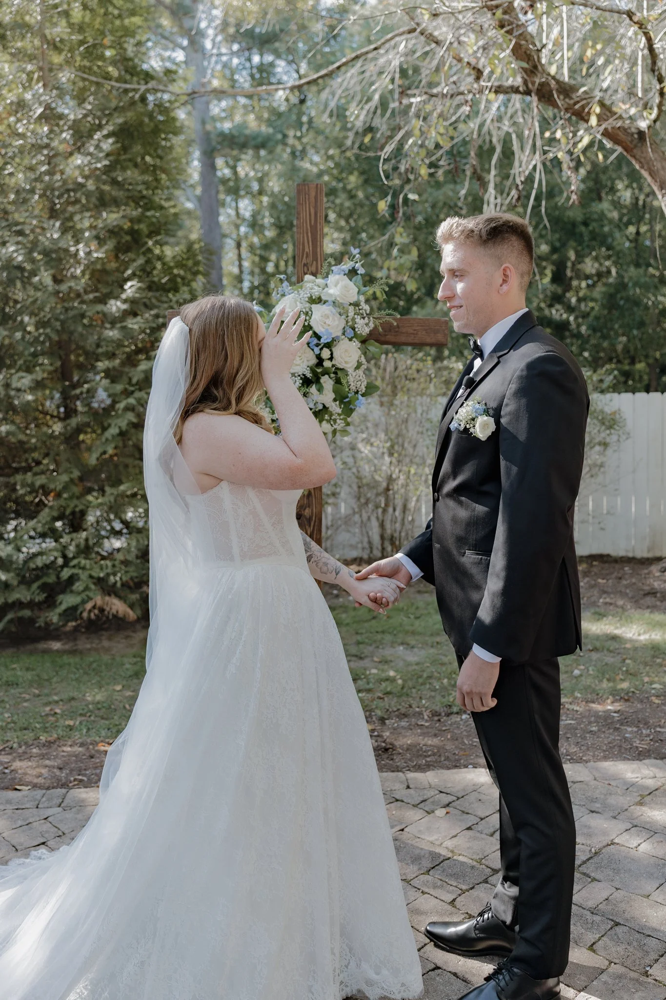 Hannah+AustinWeddingPreviews-093.jpg