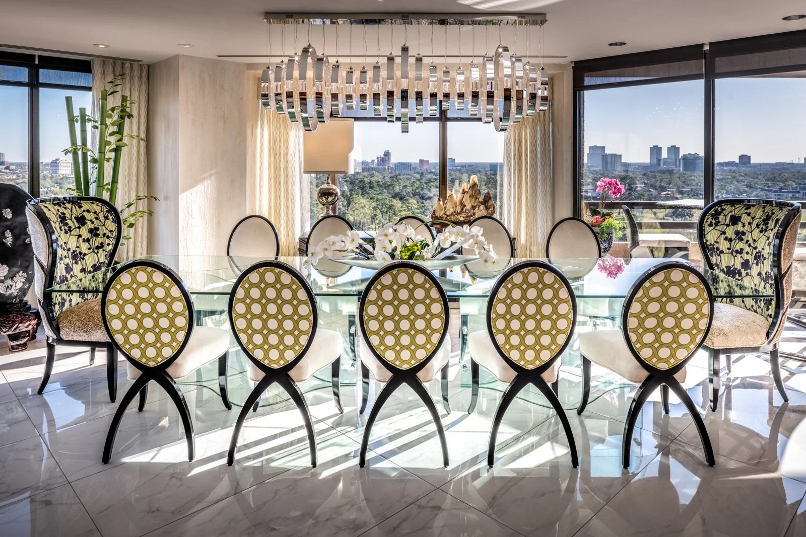 Houston-High-Rise-Transitional-Dining-Room.jpg