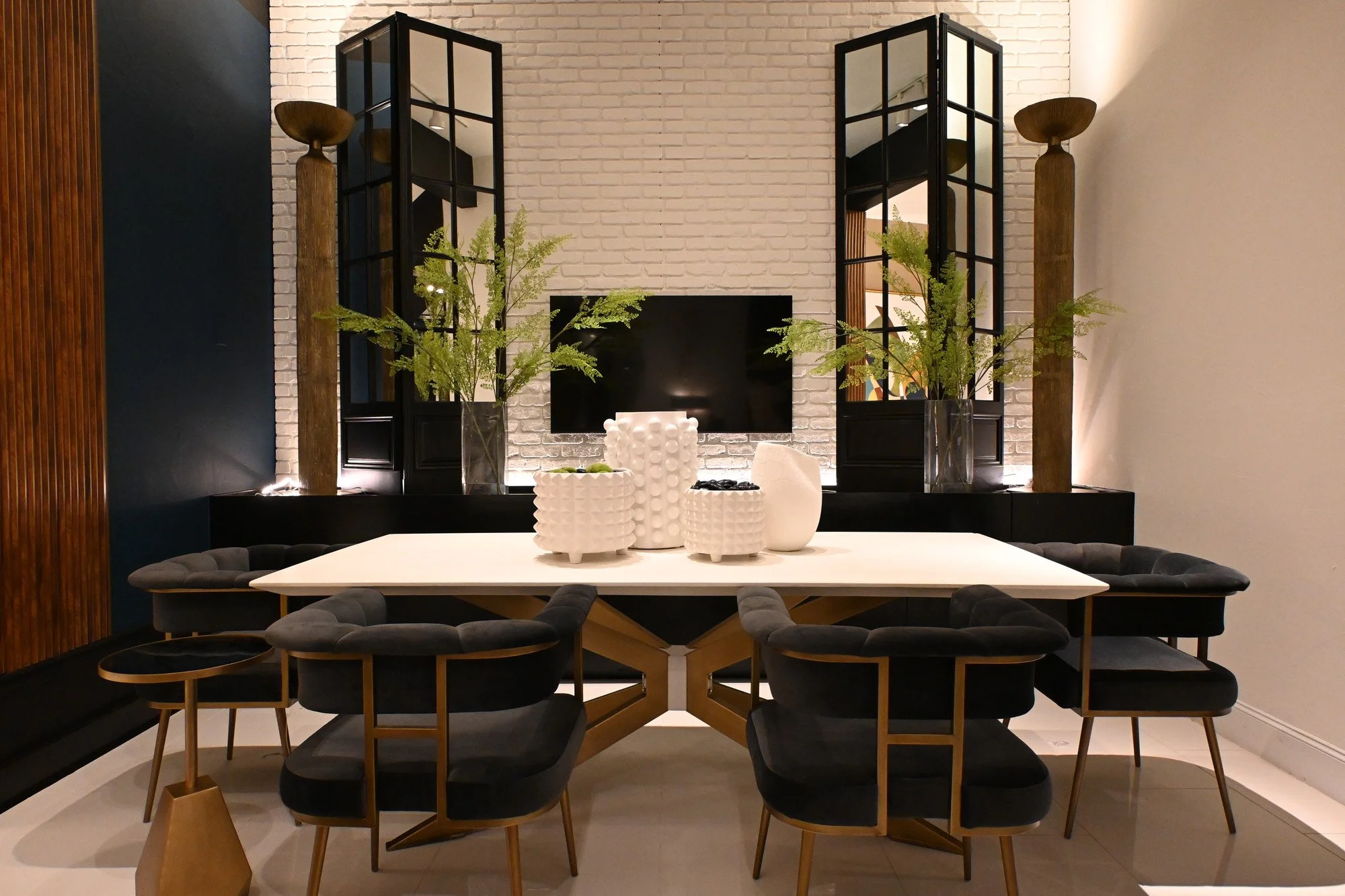 Contemporary Dining Room Interior Design