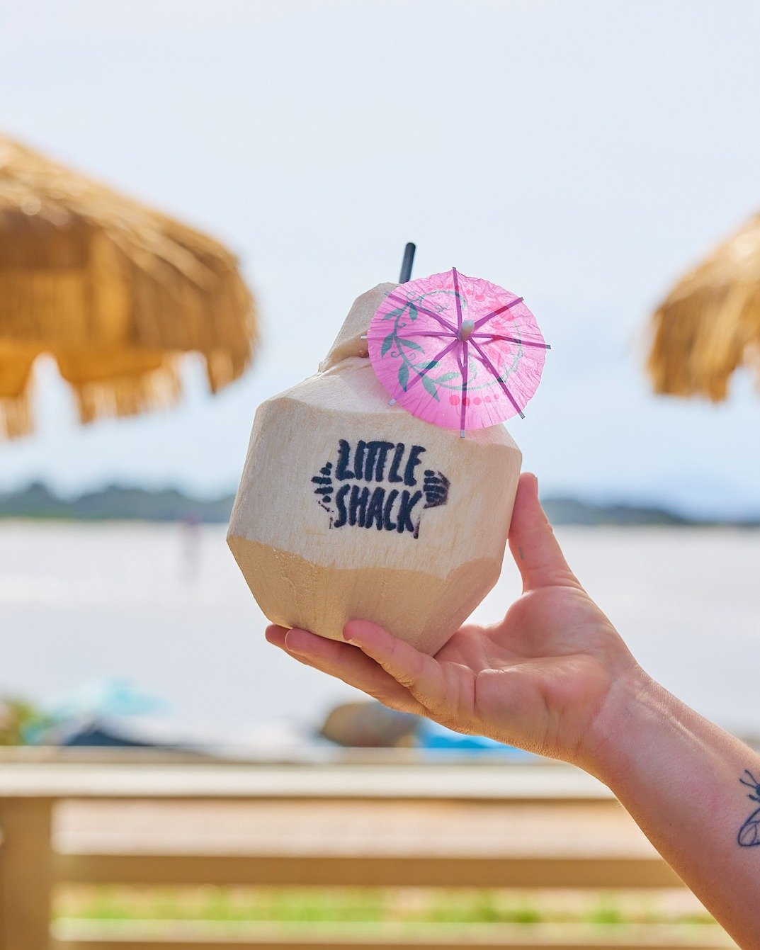 We're not saying coconuts fix everything...

but have your tried sipping a pina colada out of one? It's Friday. Feel good about it. 🌴✨

#littleshackportmac