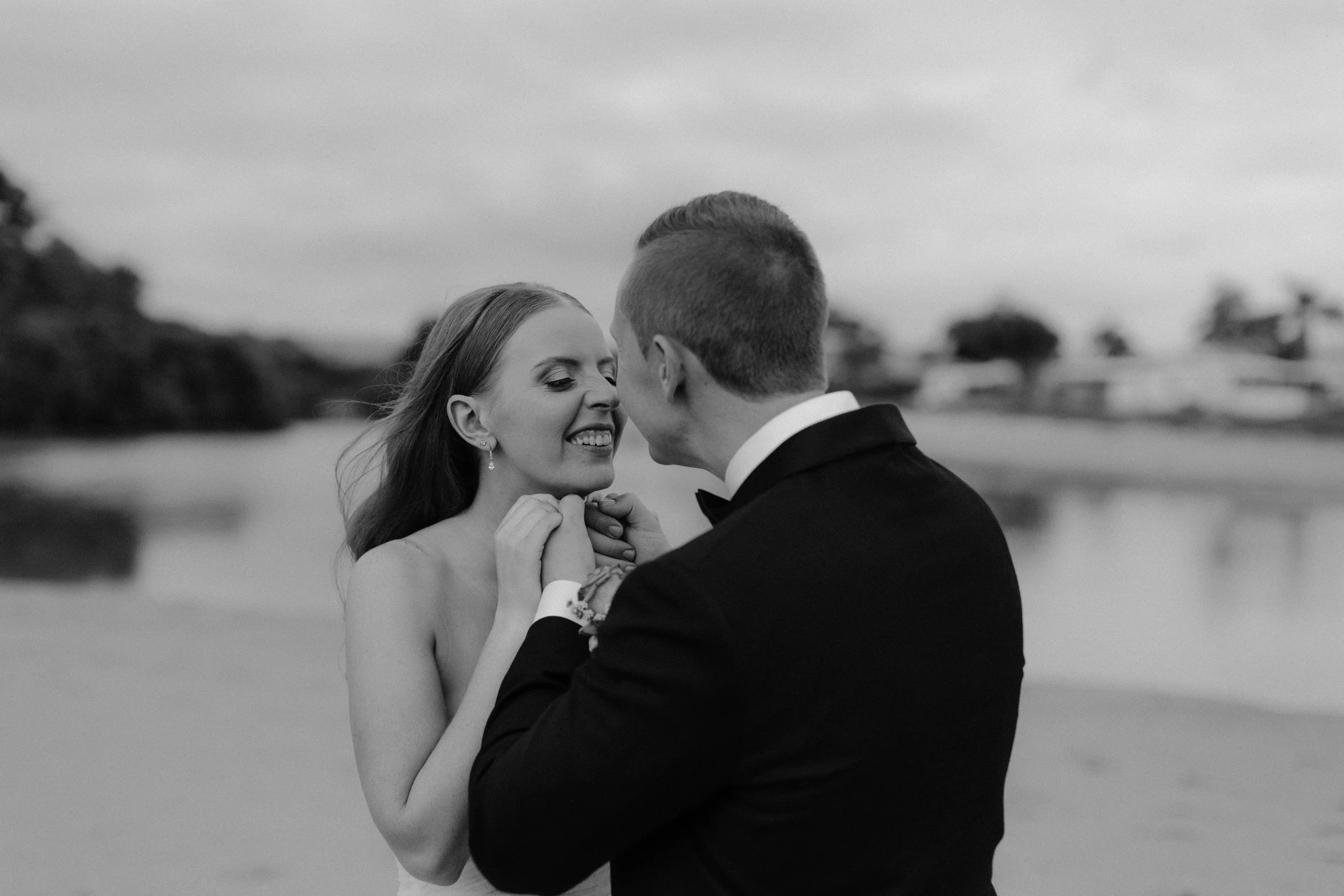 Candid wedding photography of Tayla and Curtis at Wollongong.jpg