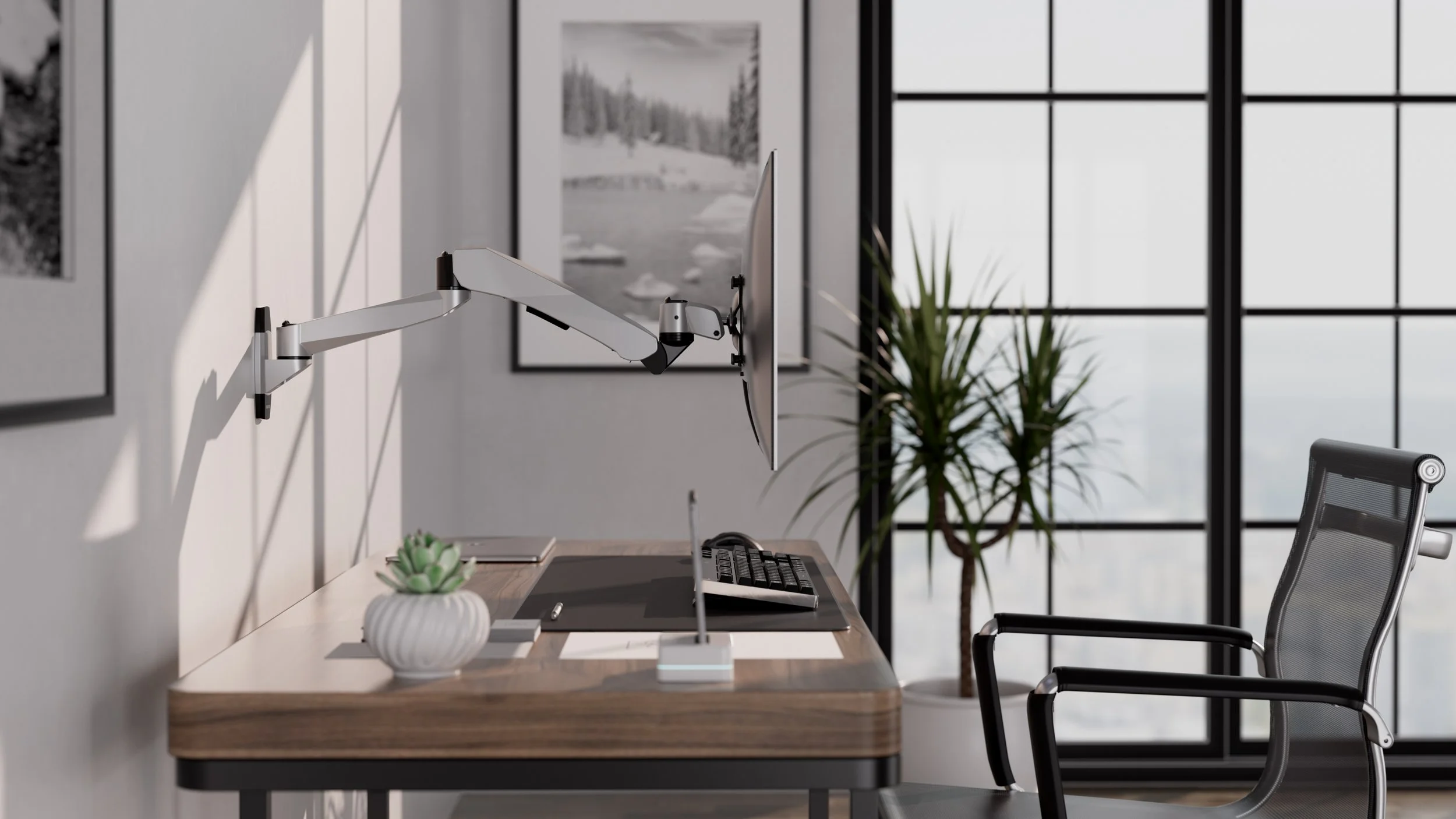 MI-35114_SILVER_LIFESTYLE_03.jpg