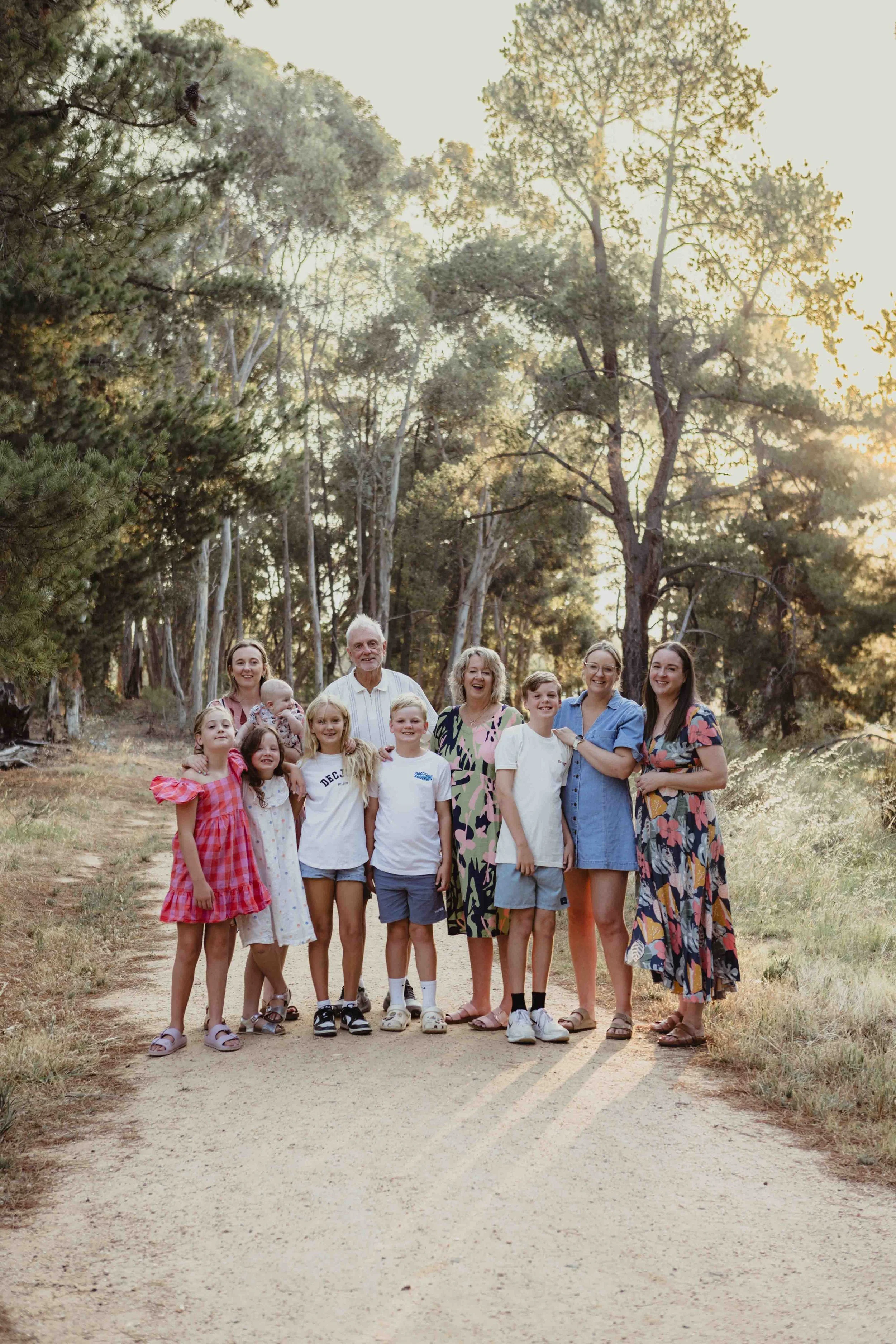 An Extended Family Session Full of Fun