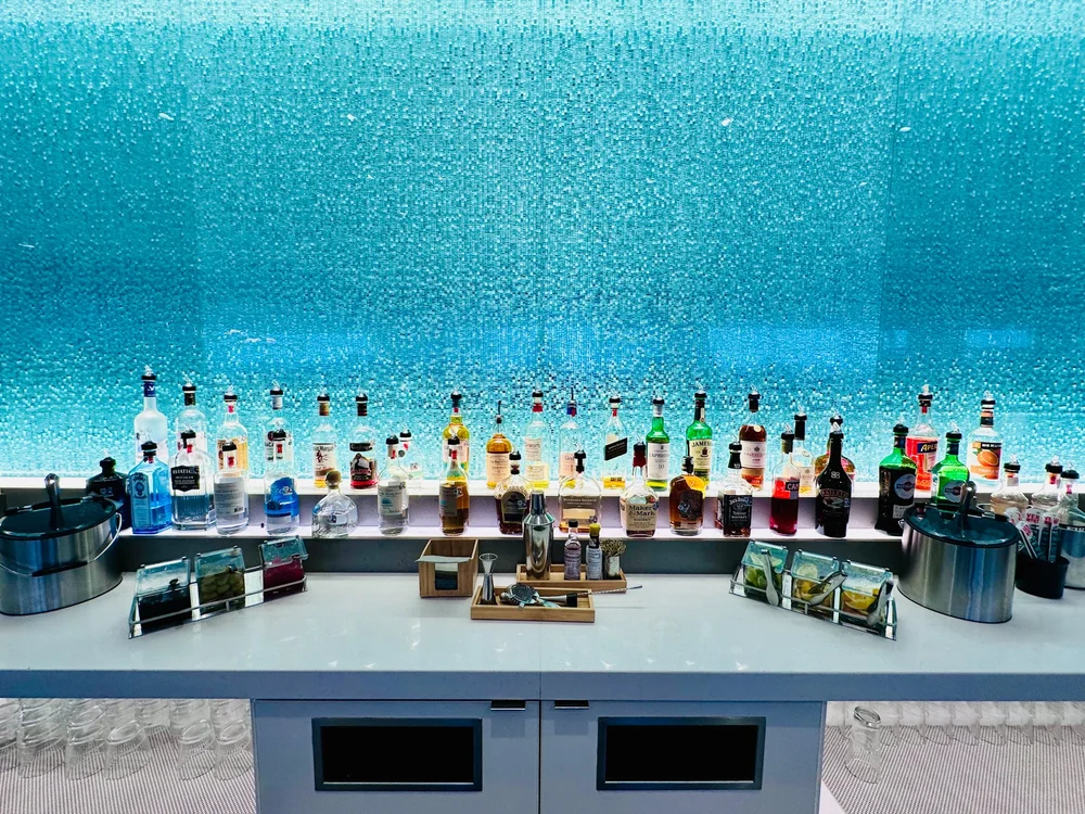   The main self-serve bar area, very aesthetically pleasing.  