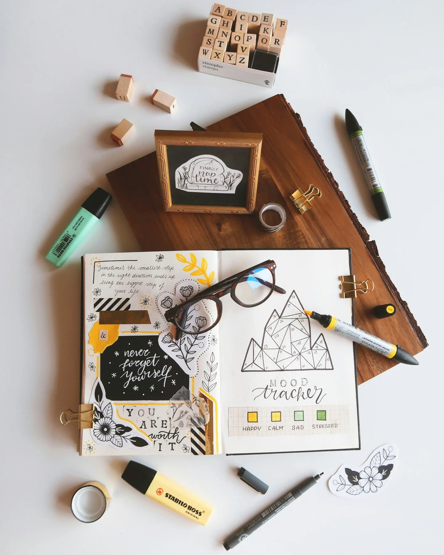 ✨Envisioning 2026: A Reflective Art Journalling Session with Khai Lin✨
Friday November 28 &amp; December 12, 4.30pm - 6pm

As 2025 draws to a close, join us for a gentle pause to reflect on the year behind and envision what lies ahead. A vision board