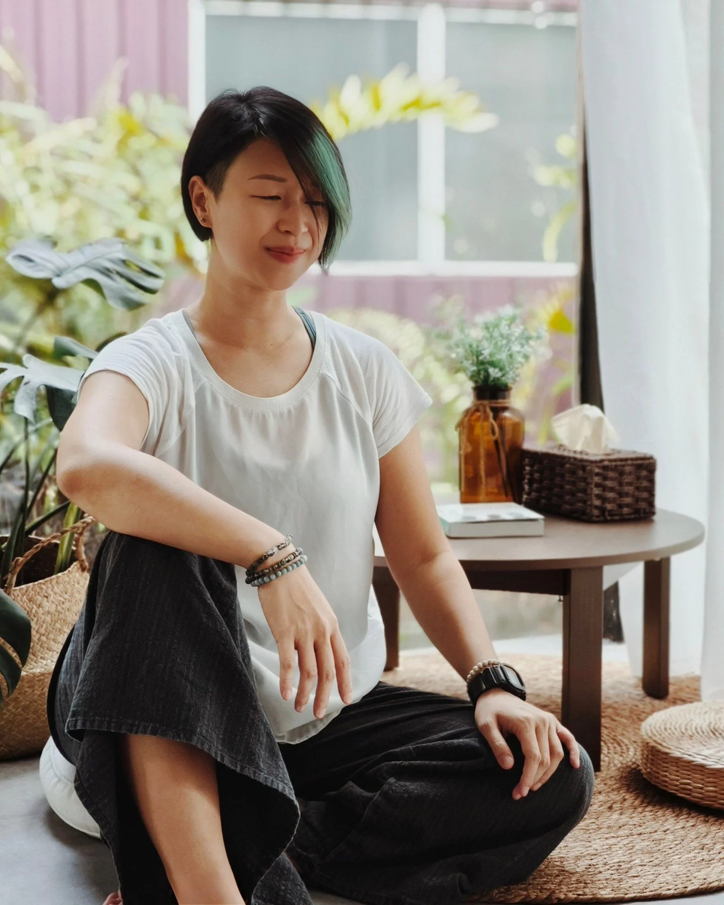 Join Yoga Seeds teacher Kimberly Kwa @wyldthing.yoga and Mindfulness practitioner Tan York Cheng @yorkcheng in an intentional day retreat to close the year. 

As the year draws to a quiet close, they invite you to retreat into the stillness of your i