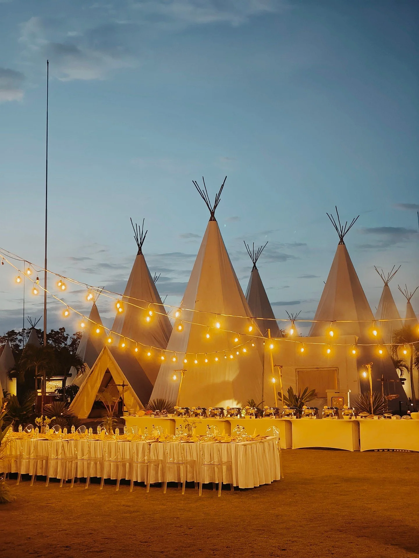 Introducing: the return of your favourite, fuss-free, 3D2N Desert Escape with Yoga Seeds 🌵 Join us on our first run of the year from 7-9 March!

What inspires you? This #WellnessWednesday, say yes to fuss-free travel where there is time and space 

