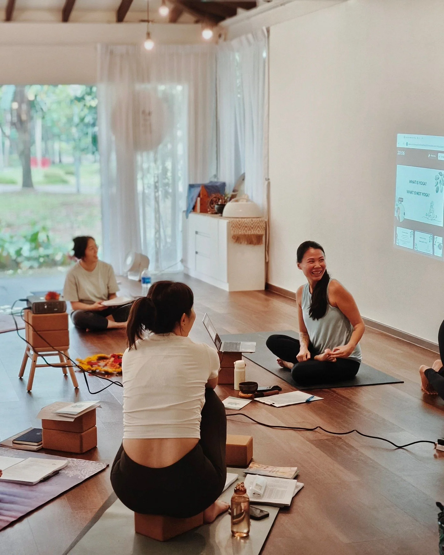 PSA: All attendees for our upcoming Yoga &amp; Tea YTT Sharing Session on 31 Jan will enjoy an extended Early Bird rate if you sign up for our March intake ✨

Join our Lead Trainer Wendy Chan in a 45min sharing session on our upcoming Yoga Teacher Tr
