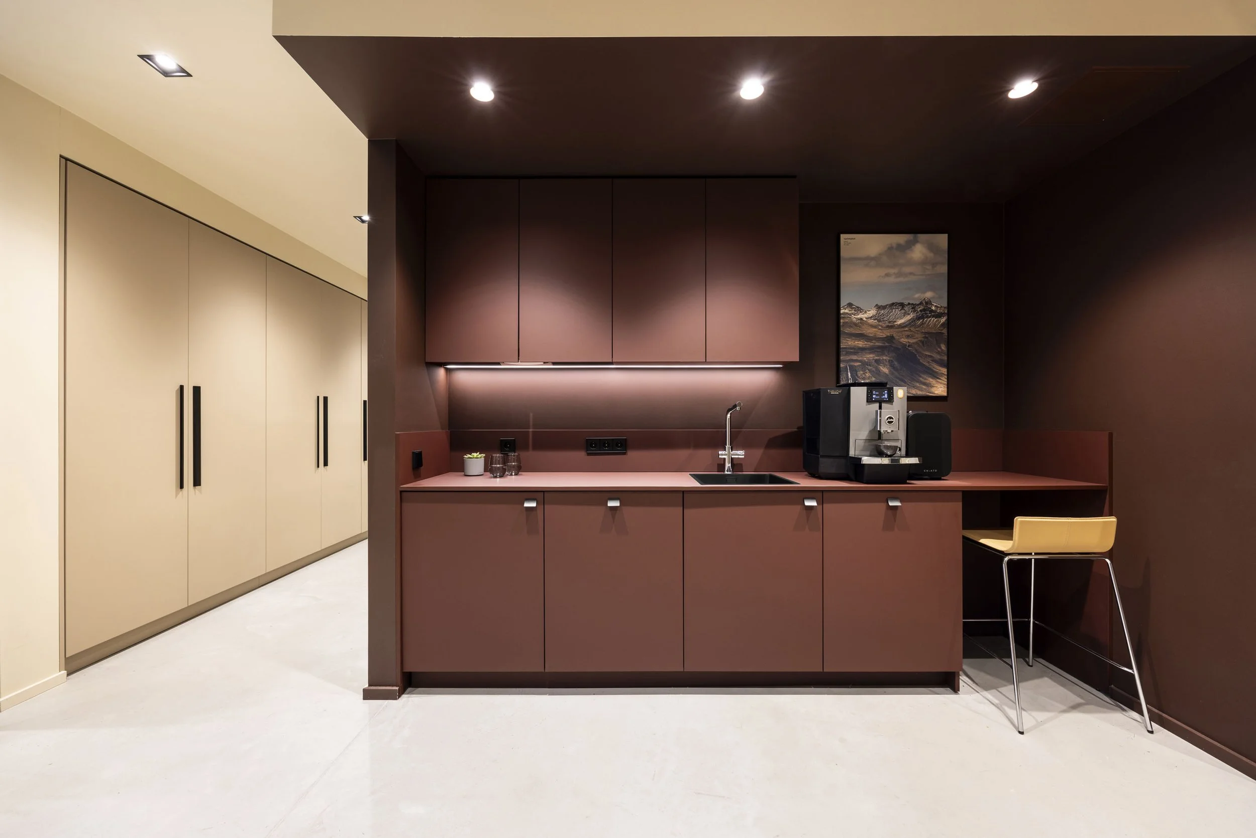 bespoke_office_furniture_holzmaier_dc08.jpg