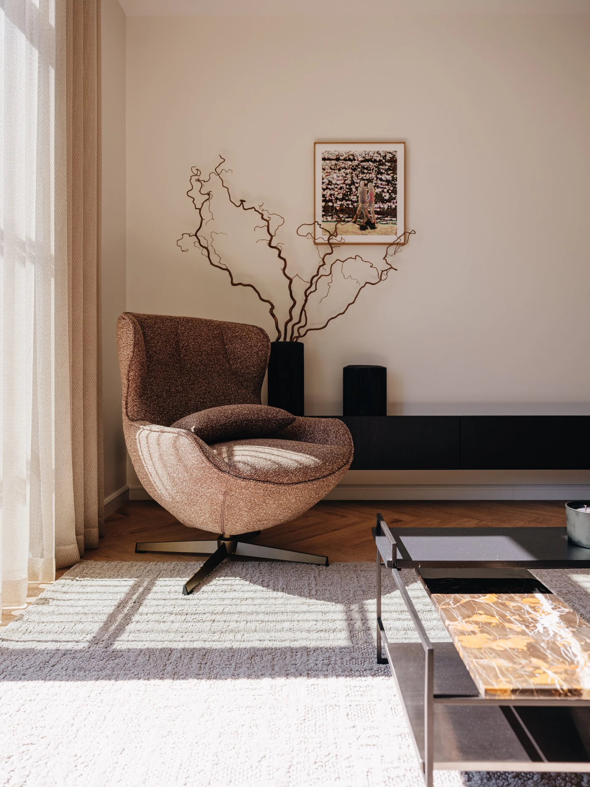 bespoke_tv-stand_holzmaier_vhub_4.jpg