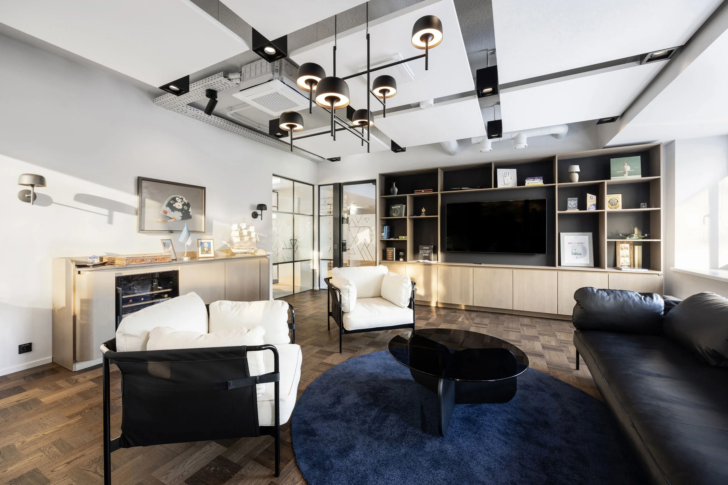 bespoke_office_furniture_holzmaier_dc10.jpg