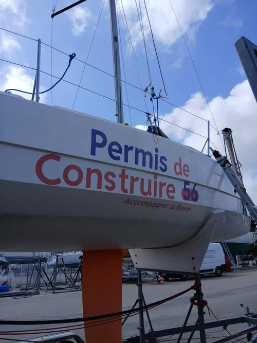 Visite du Mini 6.50 à La Trinité-sur-Mer