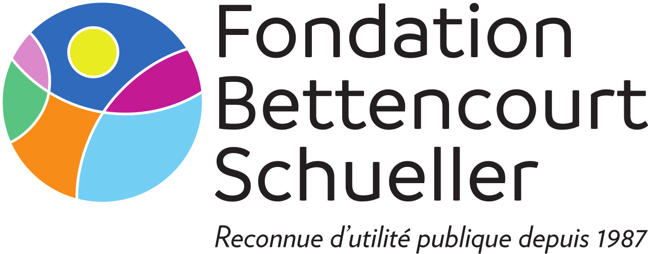 Logo de la Fondation Bettencourt Schueller avec un cercle coloré divisé en sections, accompagnée du texte 'Fondation Bettencourt Schueller' et 'Reconnue d'utilité publique depuis 1987'.