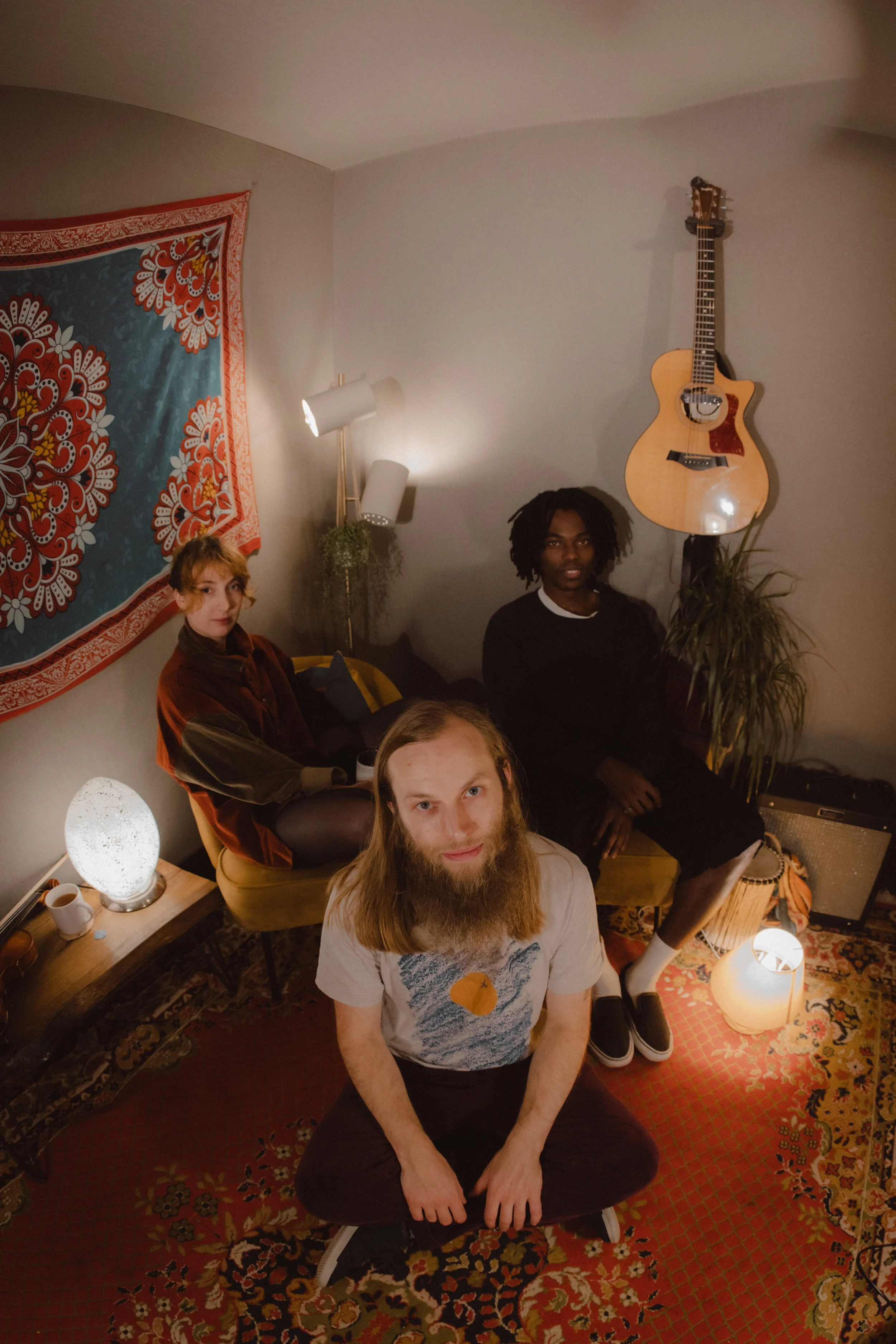 Testing the waters. A contemporary radio ballad using primary network interviews