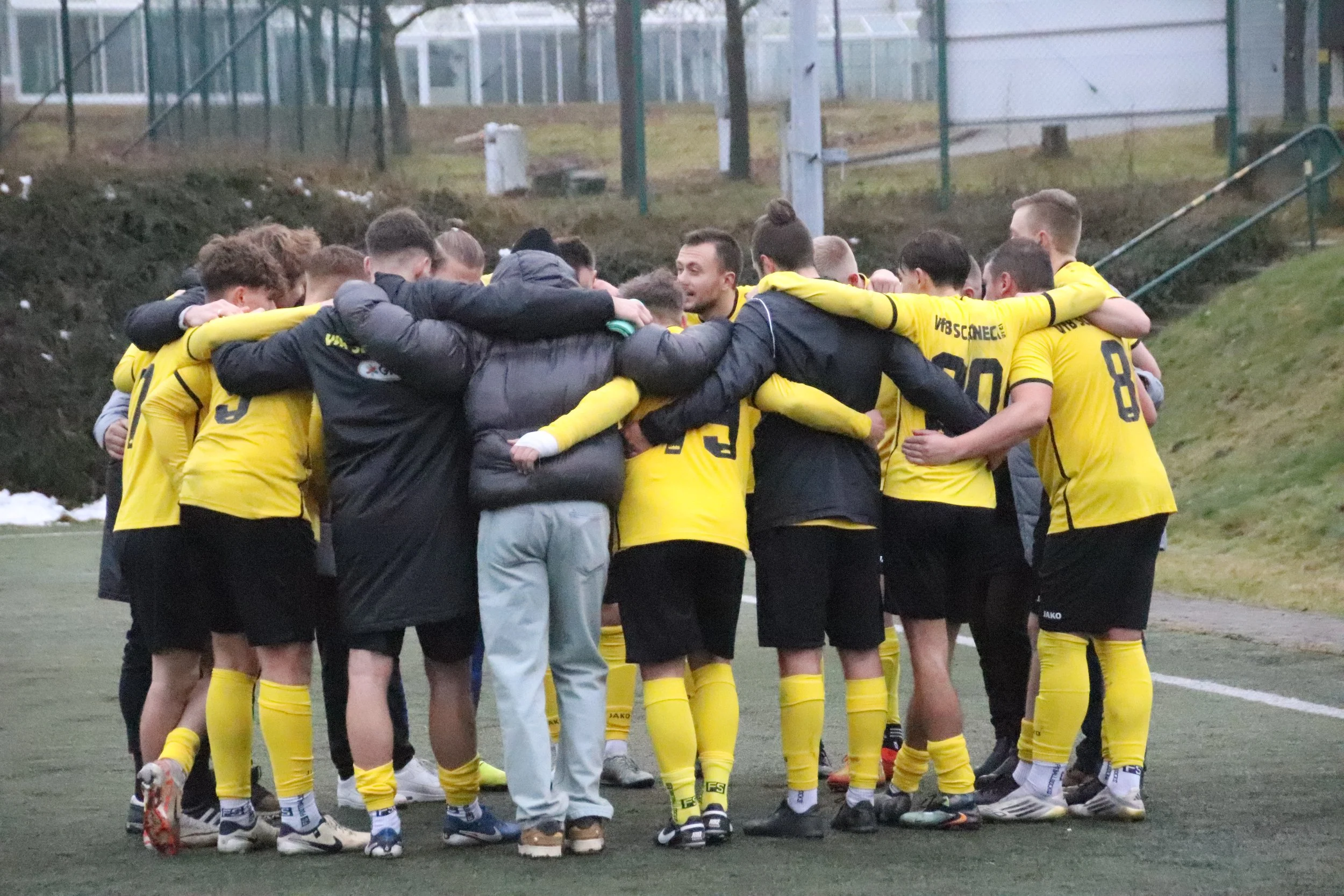 Hart umkämpftes Vogtland-Derby endet ohne Sieger