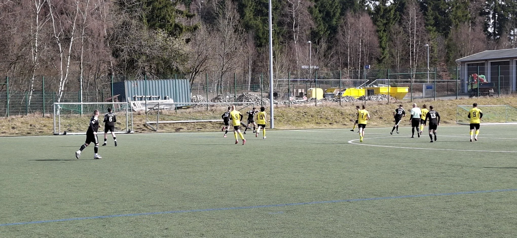 Kopfball‑Kracher in der Nachspielzeit rettet Punkt für den VfB II