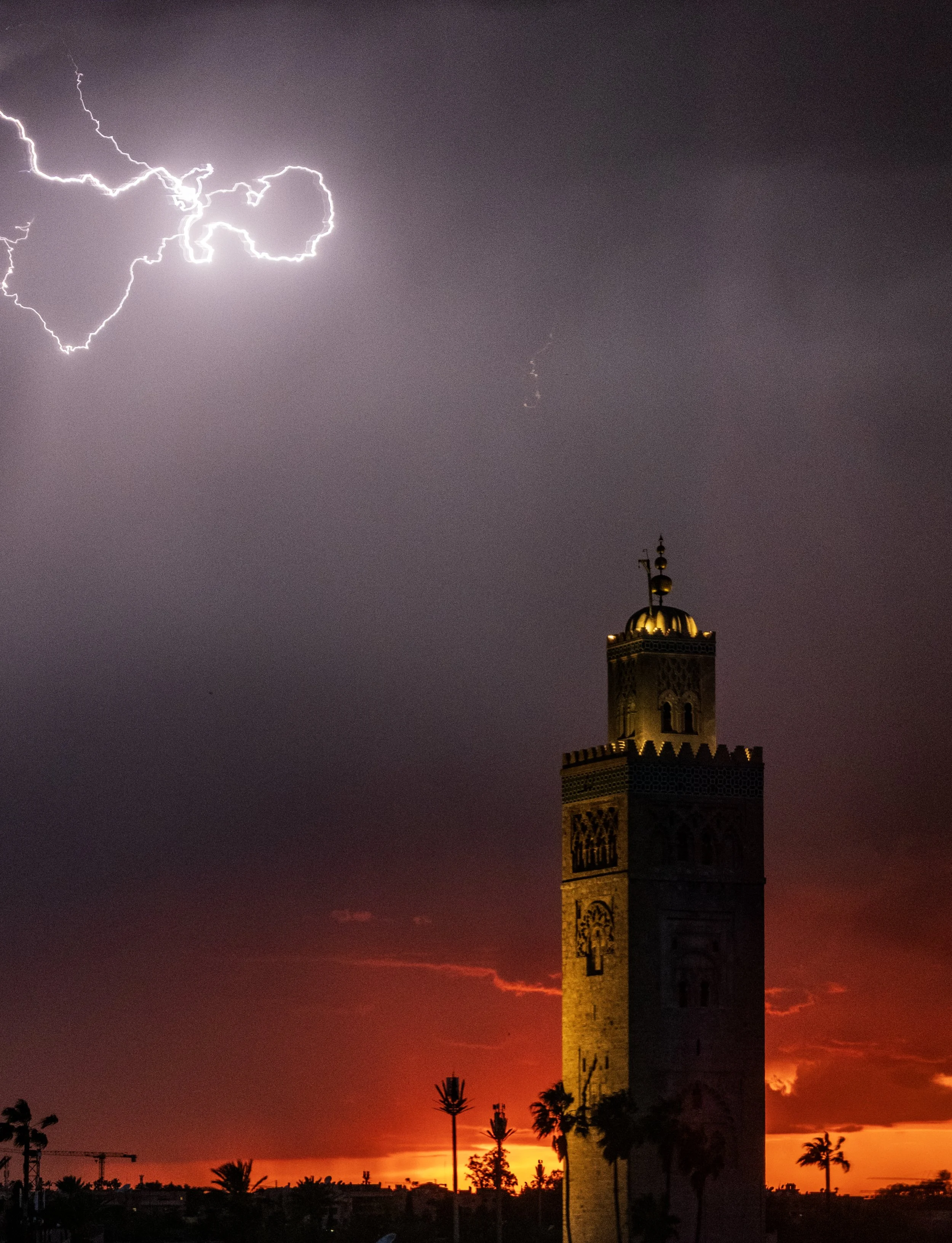 lightning 1.jpg