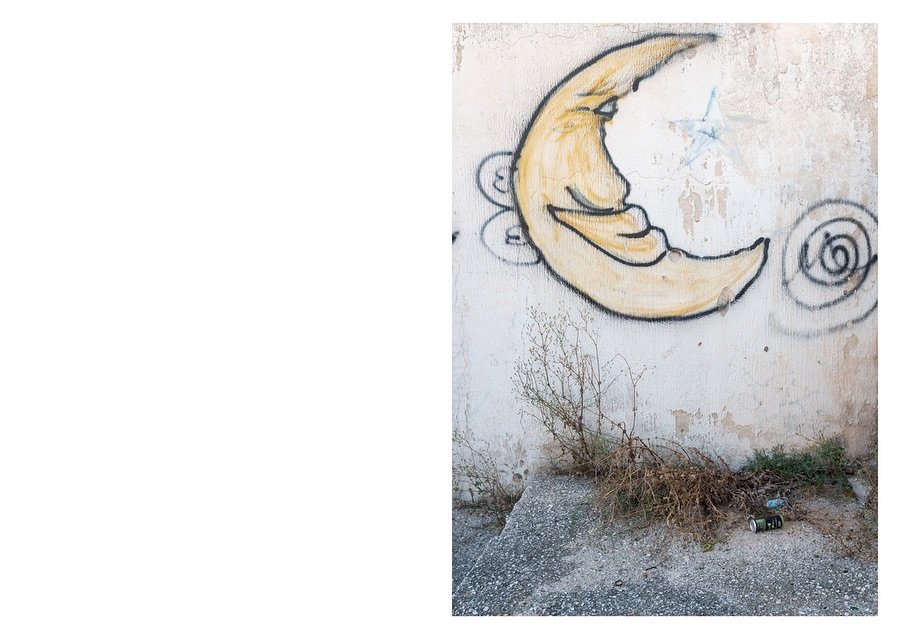 Sharing something different, from a summer visit to Sicily when I attended the @sicily_photo_masterclass with the wonderful @mimimollica , @emma_bowkett , Tim Clark (@1000words_magazine ) and a lovely group of photographers. 

So why only post now? I