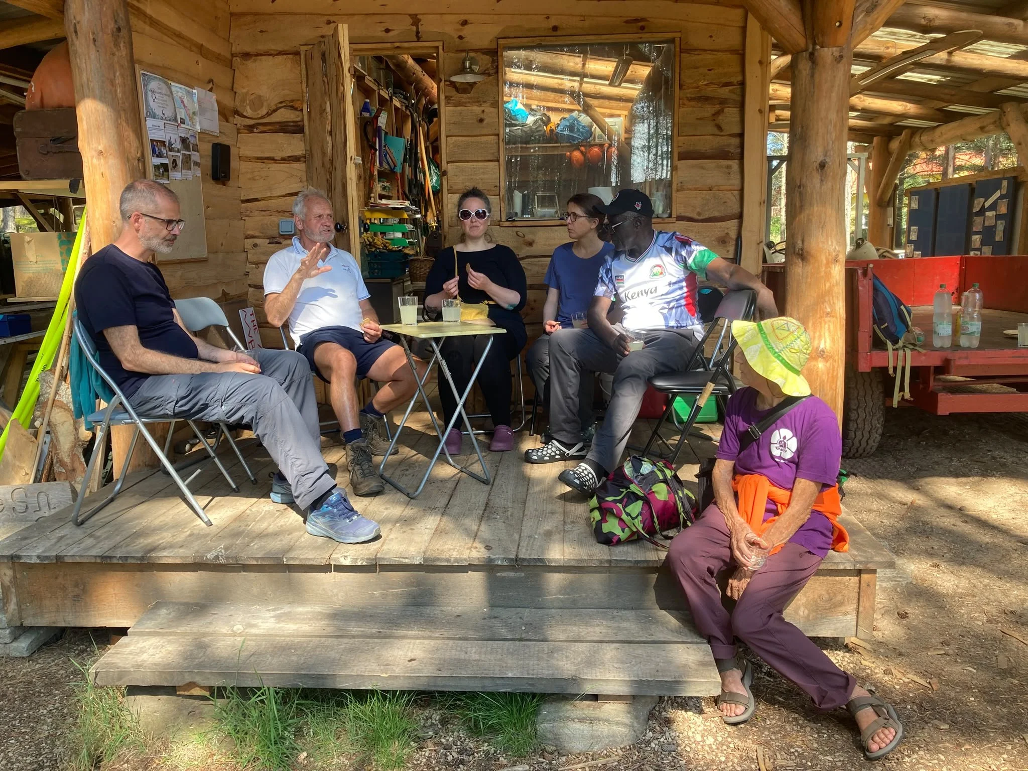 Garden Week Group Hinterland Shelter tea break.jpeg