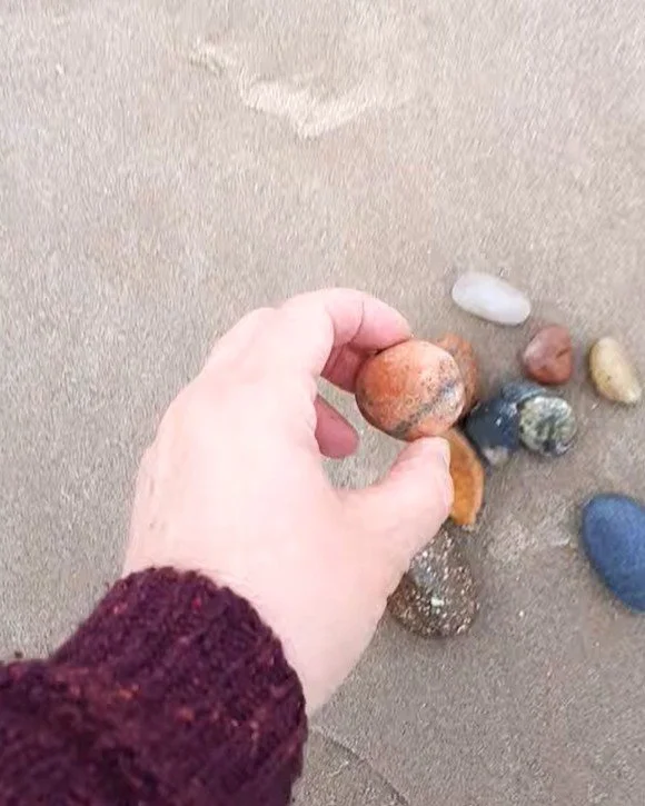 Pebble 2 Findhorn beach pick pebble.jpg
