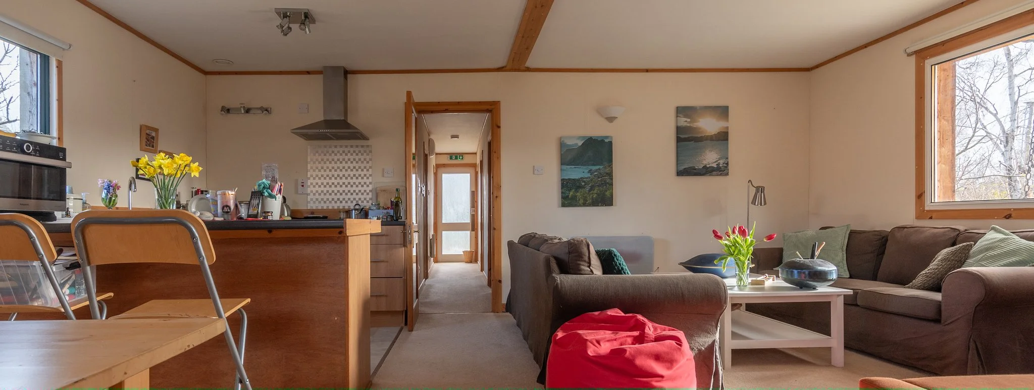 Hazel Hoose lounge and kitchen Hugo Klipp.jpg