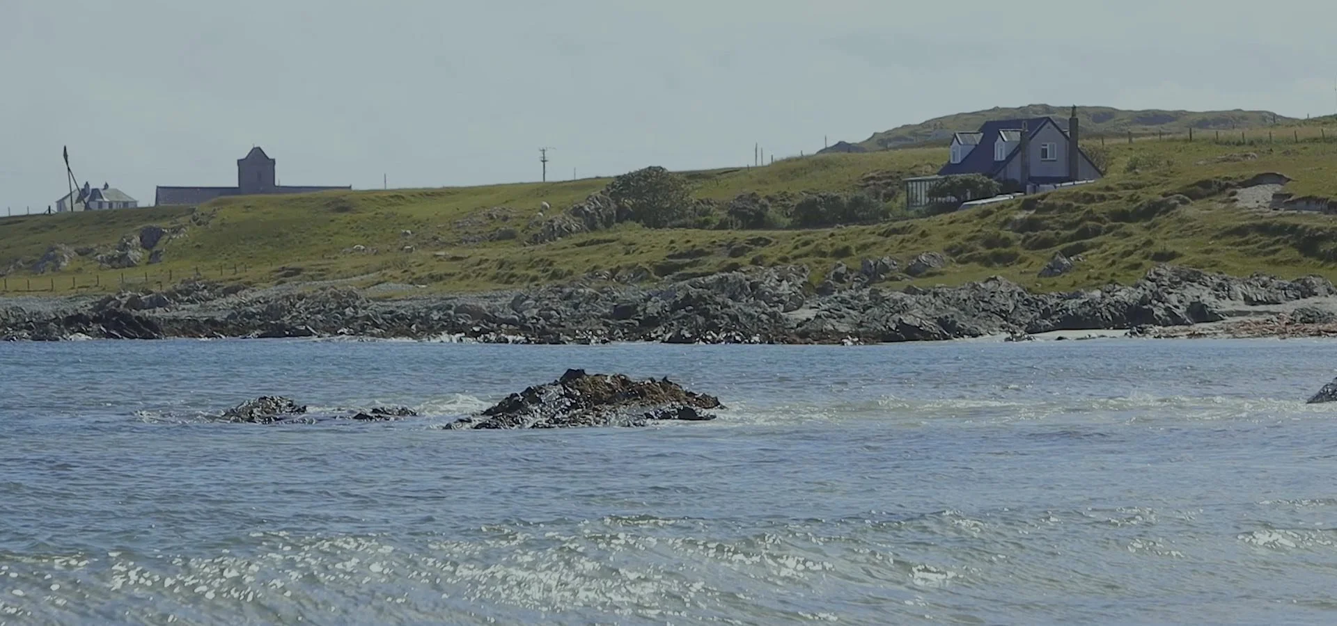 Web banner Iona 1 (photo).jpg