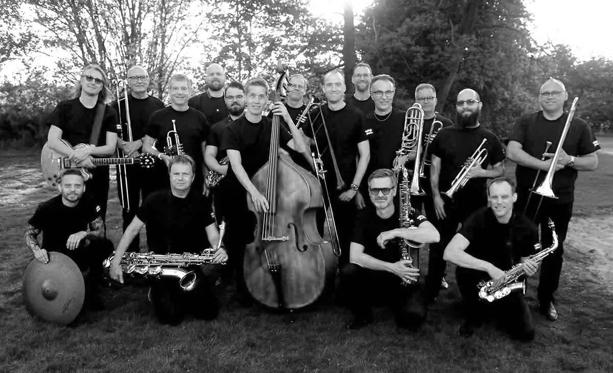 Mölnycke Big Band feat Klas Lindquist