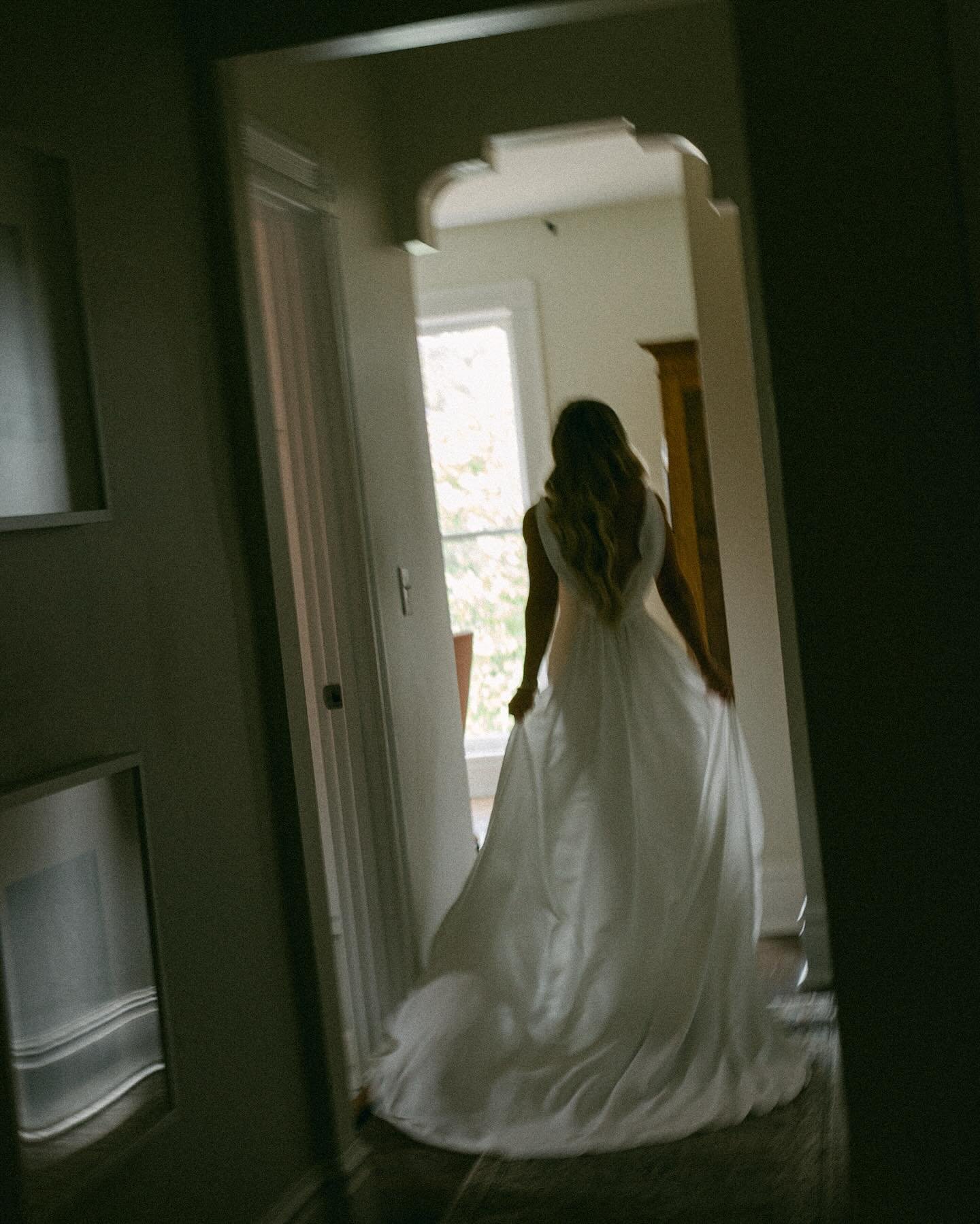 These two are effortlessly beautiful ✨
.
.
.
.
.
.
.
#weddingphotographer #stlweddingphotographer #stlweddings #destinationweddingphotographer #fineartweddings #luxuryweddings #italyweddings