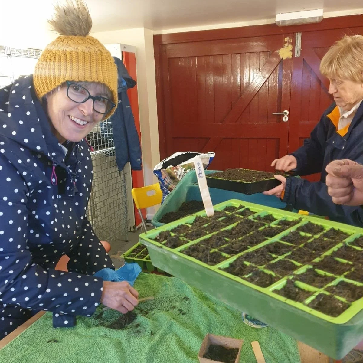 Fiona+PLANTING+SEEDS+AT+STEP+OUTSIDE+ALLOTMENT.jpg