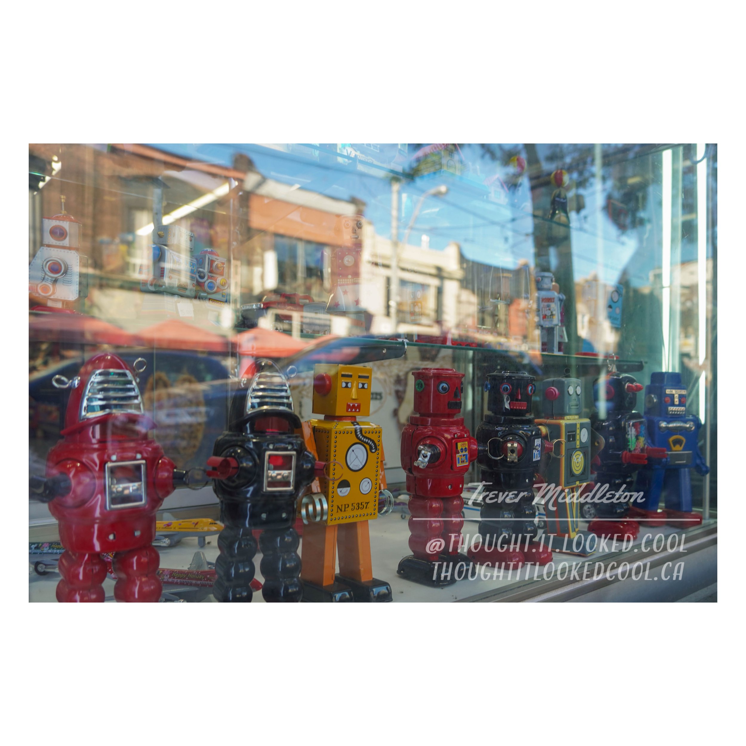 Robots 1x1 Crop for Store-watermarked copy.jpg
