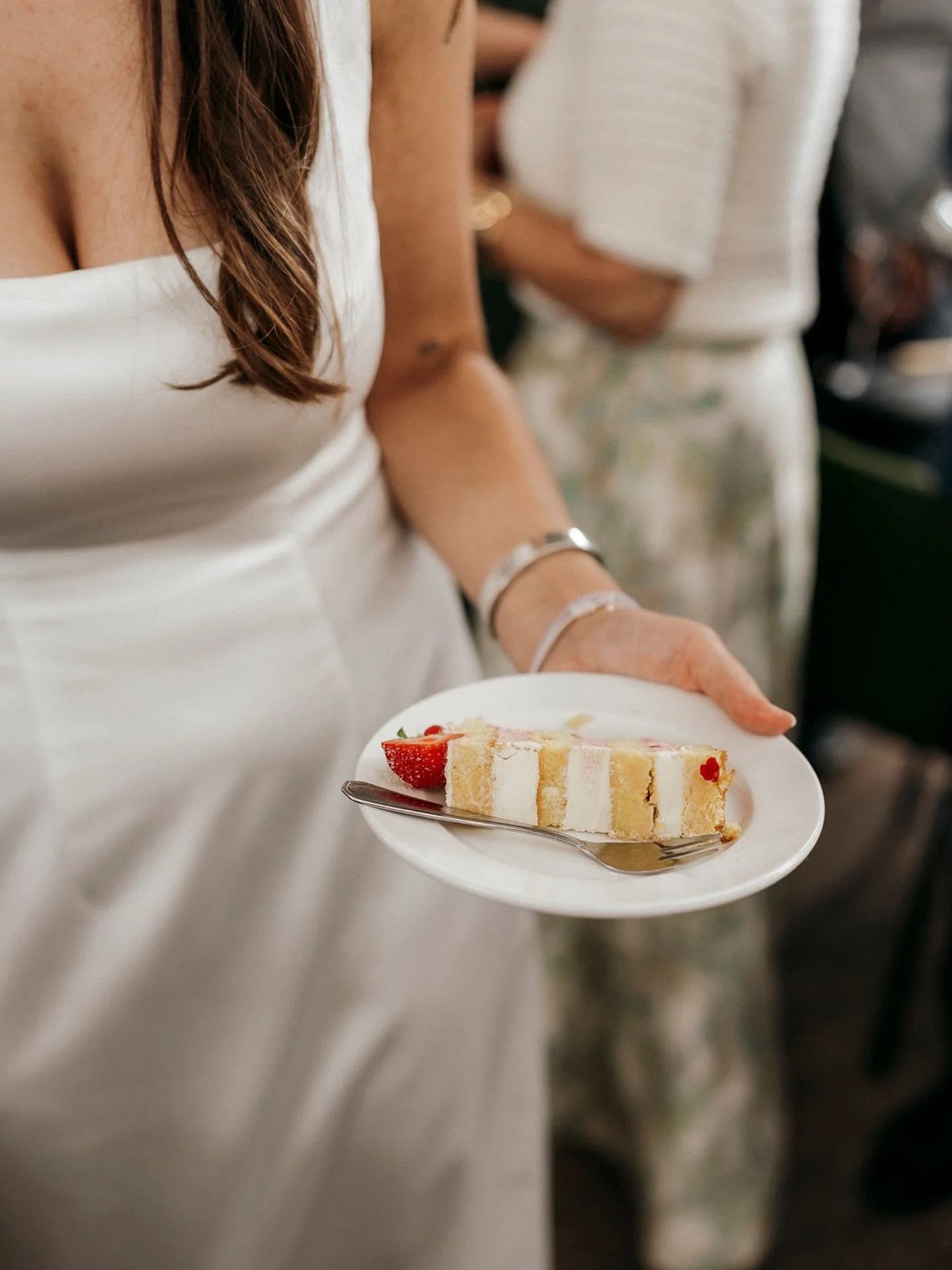 🍰💘✨

#hochzeitstorte #hochzeitsfotos #hochzeitsreportage #momentsoverposes #heirateninnrw #heiratenind&uuml;sseldorf