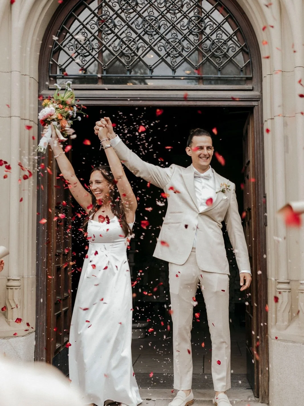 Happy New Year 🥂✨

Besser sp&auml;t als nie melden wir uns im neuen Jahr. Zum Ende des Jahres haben wir uns ein paar Momente nur f&uuml;r uns geg&ouml;nnt und die letzten Tage mit Familie und Freunden verbracht. Umso motivierter starten wir ins neue