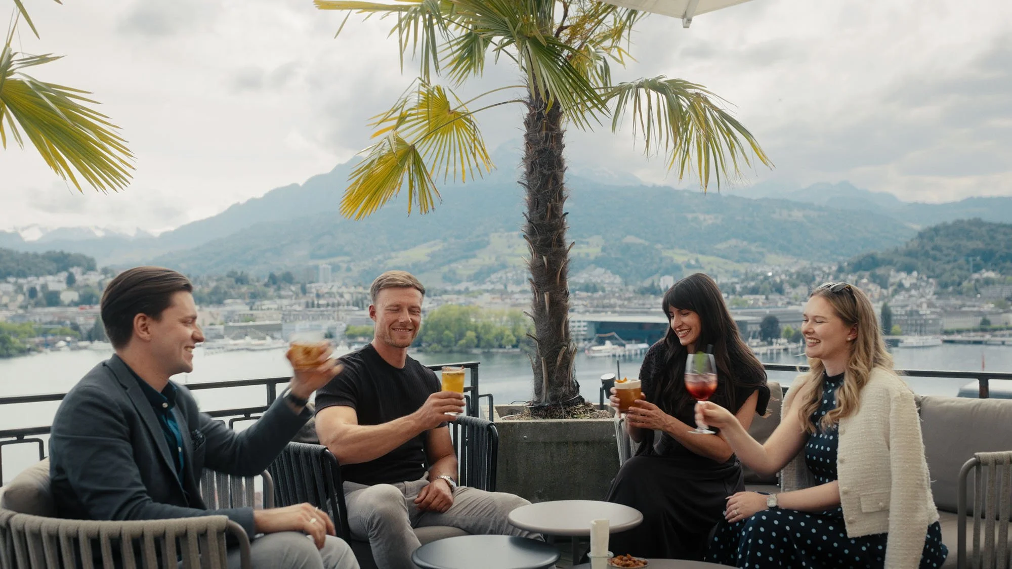 ONE TAKE AUFNAHMEN IM ART DECO HOTEL MONTANA