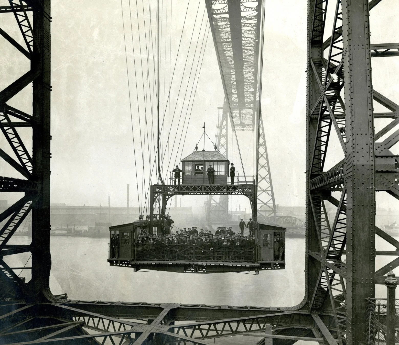 Tees-Transporter-Bridge-An-early-twentieth-century-view-of-a-packed-gondola-courtesy-of-Teesside-Archiv.jpg