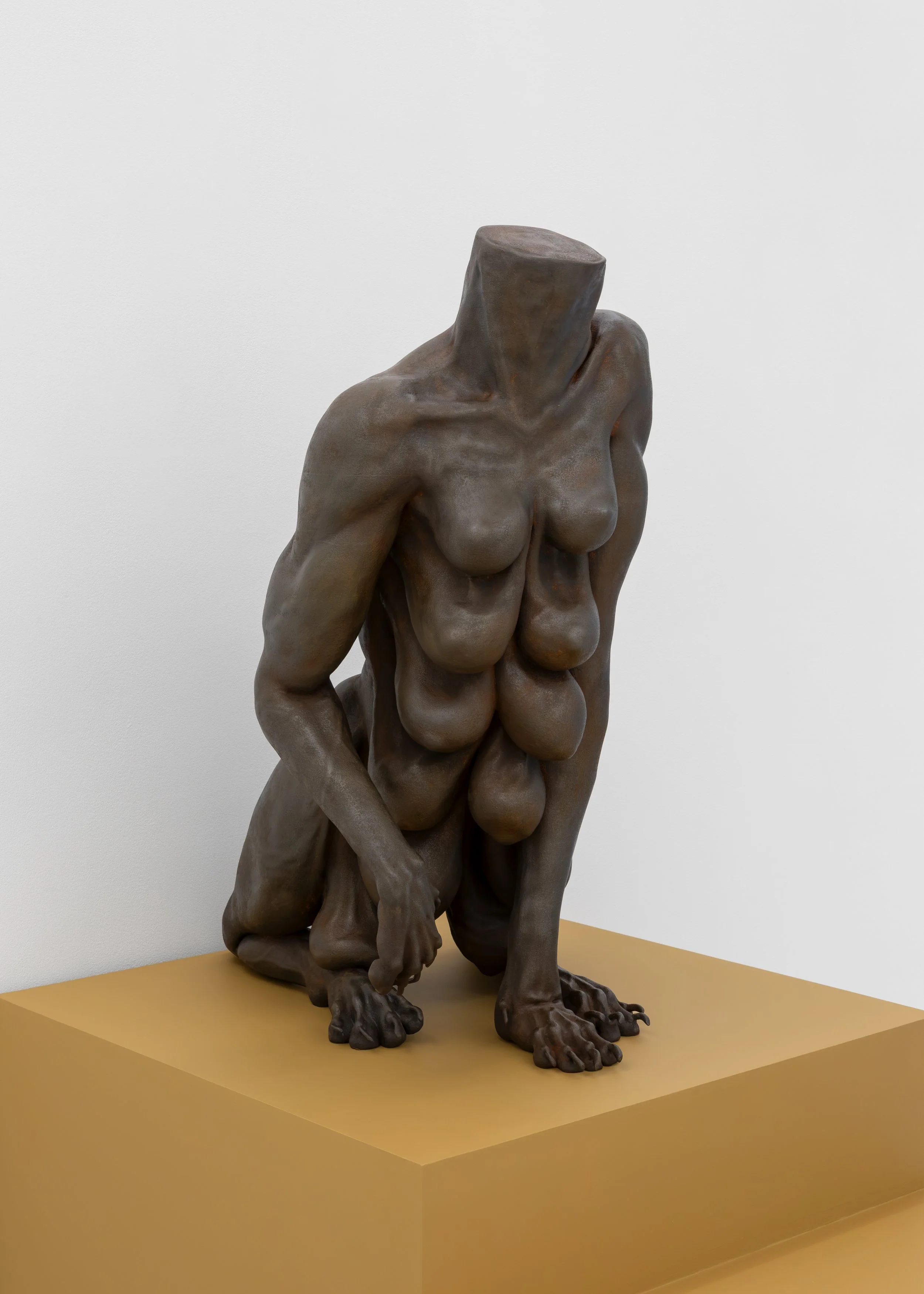 Yuli Serfaty | Good Girl Sits