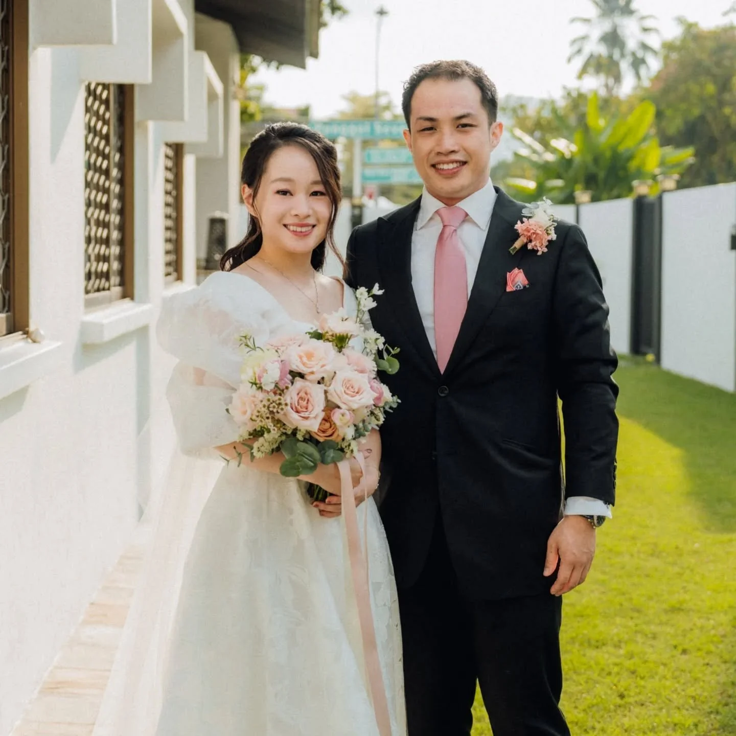 Graceful beauty for a moment blessed forever ✨

Thank you Bride V for sharing your AD pictures 💖

#makeup #makeupartist #mua #zoamakeup #bridalmakeup