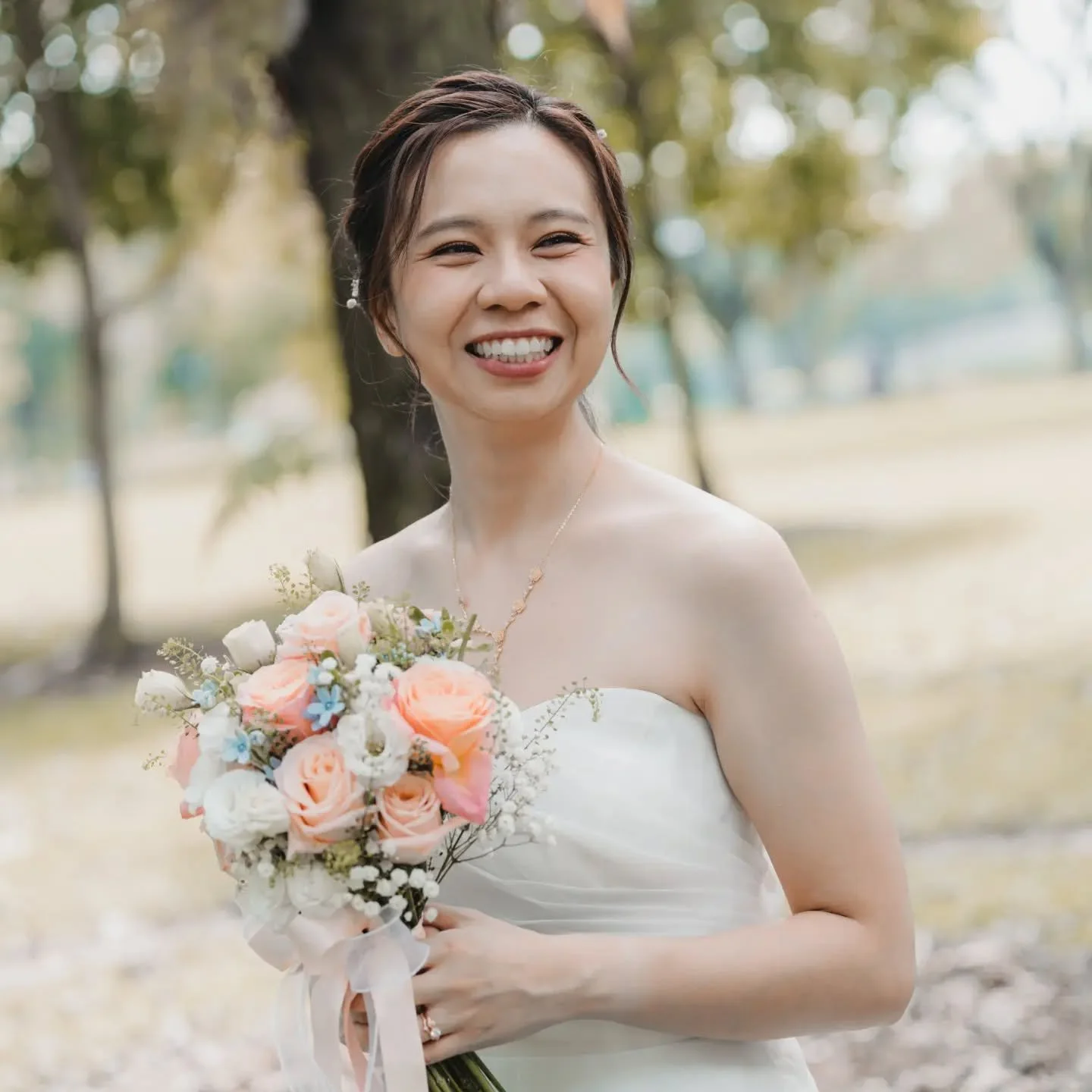 Fresh, natural makeup, bright smiles, and so much love &mdash; the perfect wedding day.

Featuring Bride @jc_likestowrite AD pics with endless smiles and laughter throughout the whole day 😍

#makeupartist #singaporebrides #zoamakeup #bridalmakeup #s