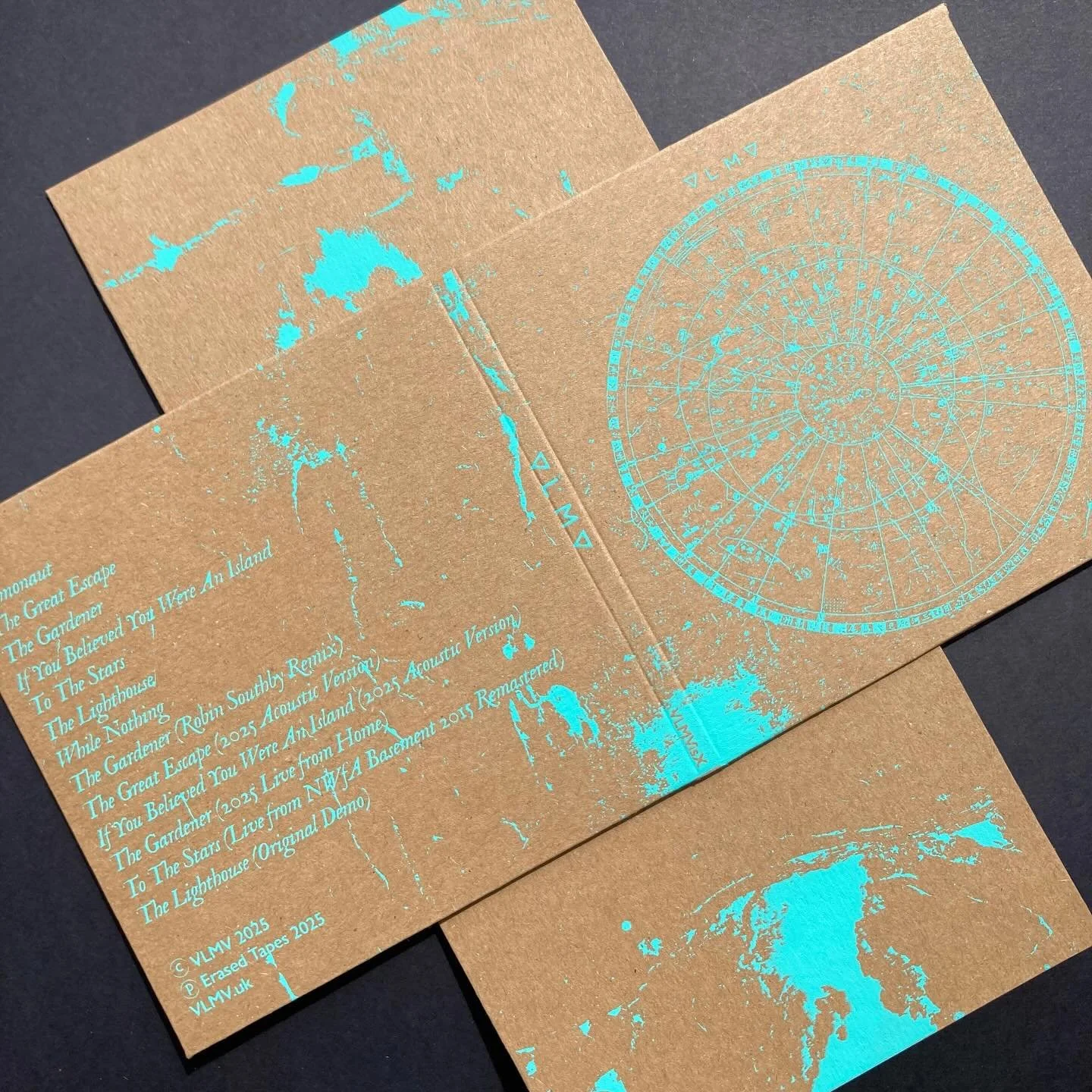 Gatefold CD sleeves for @vlmvmusic and @nwfa_records 

Custom die-cut sleeves from heavyweight Kraft brown recycled stock. One colour screen print throughout. Edition of 100.