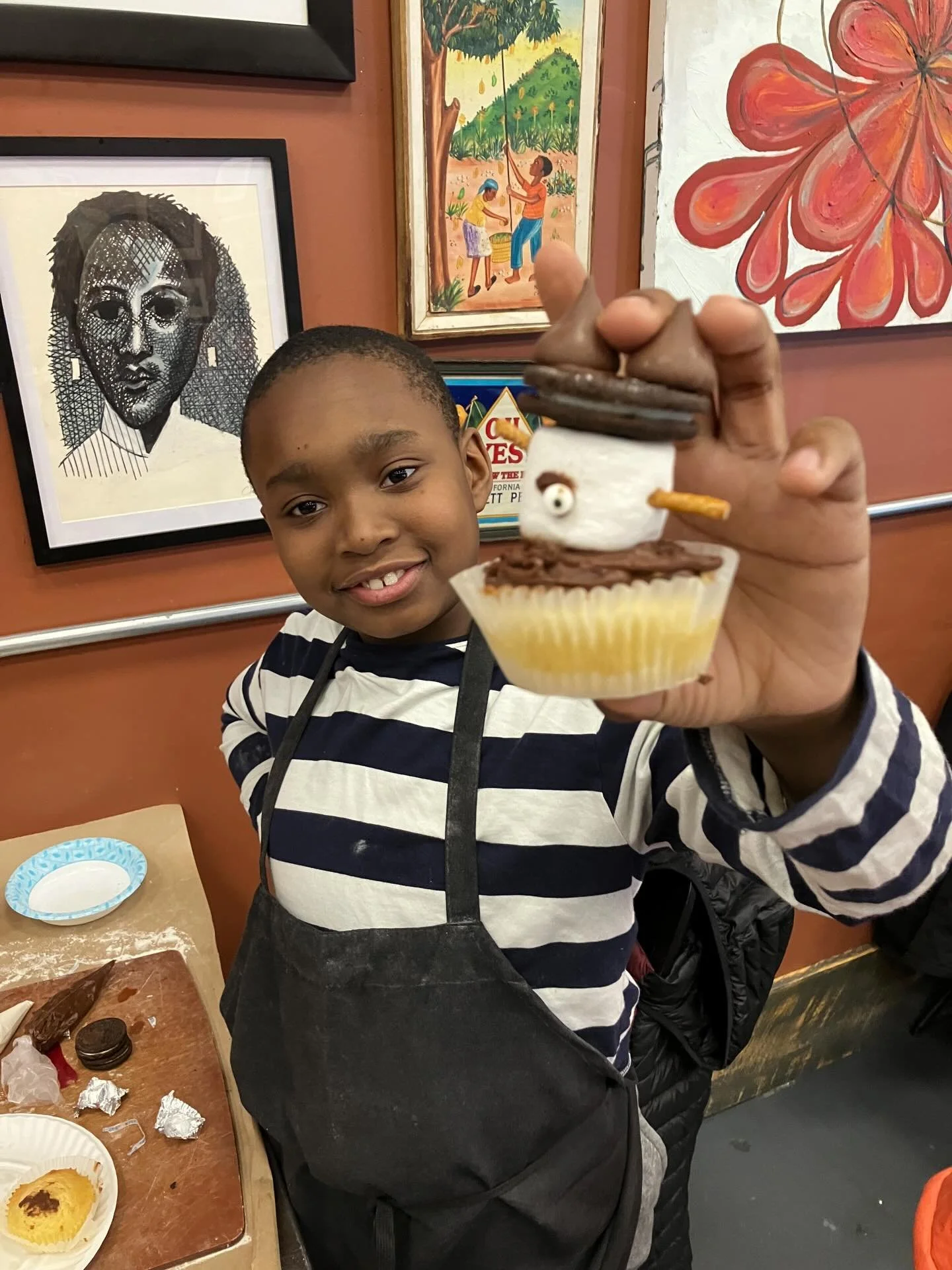 We had so much fun at our Winter Baking Bash! 🧁☃️&hearts;️
We made Sugar Cookie Winter Trees, Cinnamon Star Bread and best of all: Snowman Cupcakes, where kids unleashed their creativity. 🎨👩🏼&zwj;🎨🖌️
Remember: when school&rsquo;s out, we are op