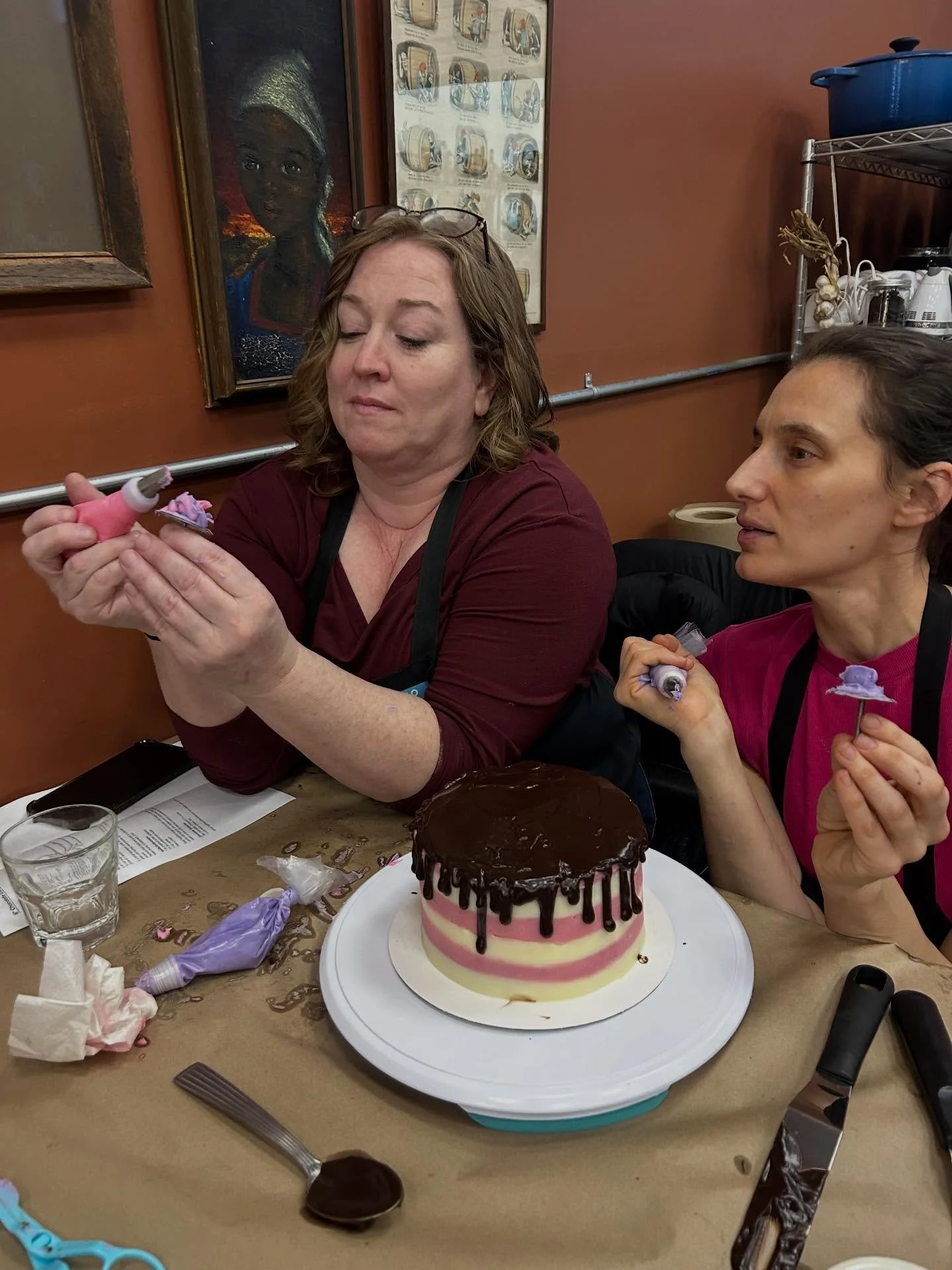 Our Valentine&rsquo;s Day cake decorating class was a huge success&mdash;filled with buttercream roses, lots of laughs, and a wonderful sold-out crowd. 🌹🎂
If you missed out but want to sharpen your decorating skills, join us for Spring Cookie Decor