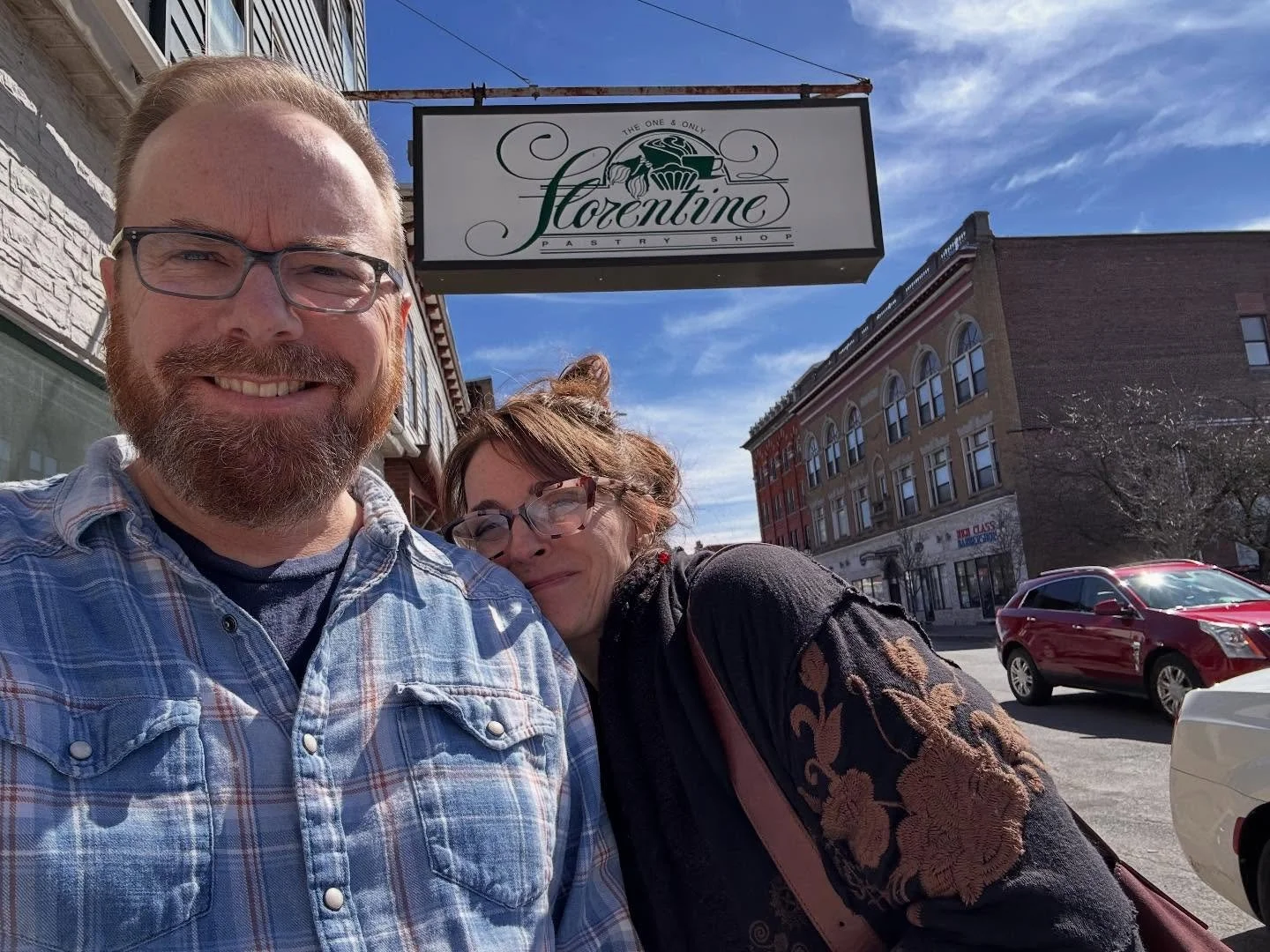 A day off for us meant one thing&hellip; ROAD TRIP 🚗✨
We headed to Utica and did it right &mdash; pizza, tomato pie, fresh pastries, riggies, greens, cookies, and of course&hellip; a well-earned beer 🍕🥧🍝🍪🍺
Full bellies, happy hearts, and the be
