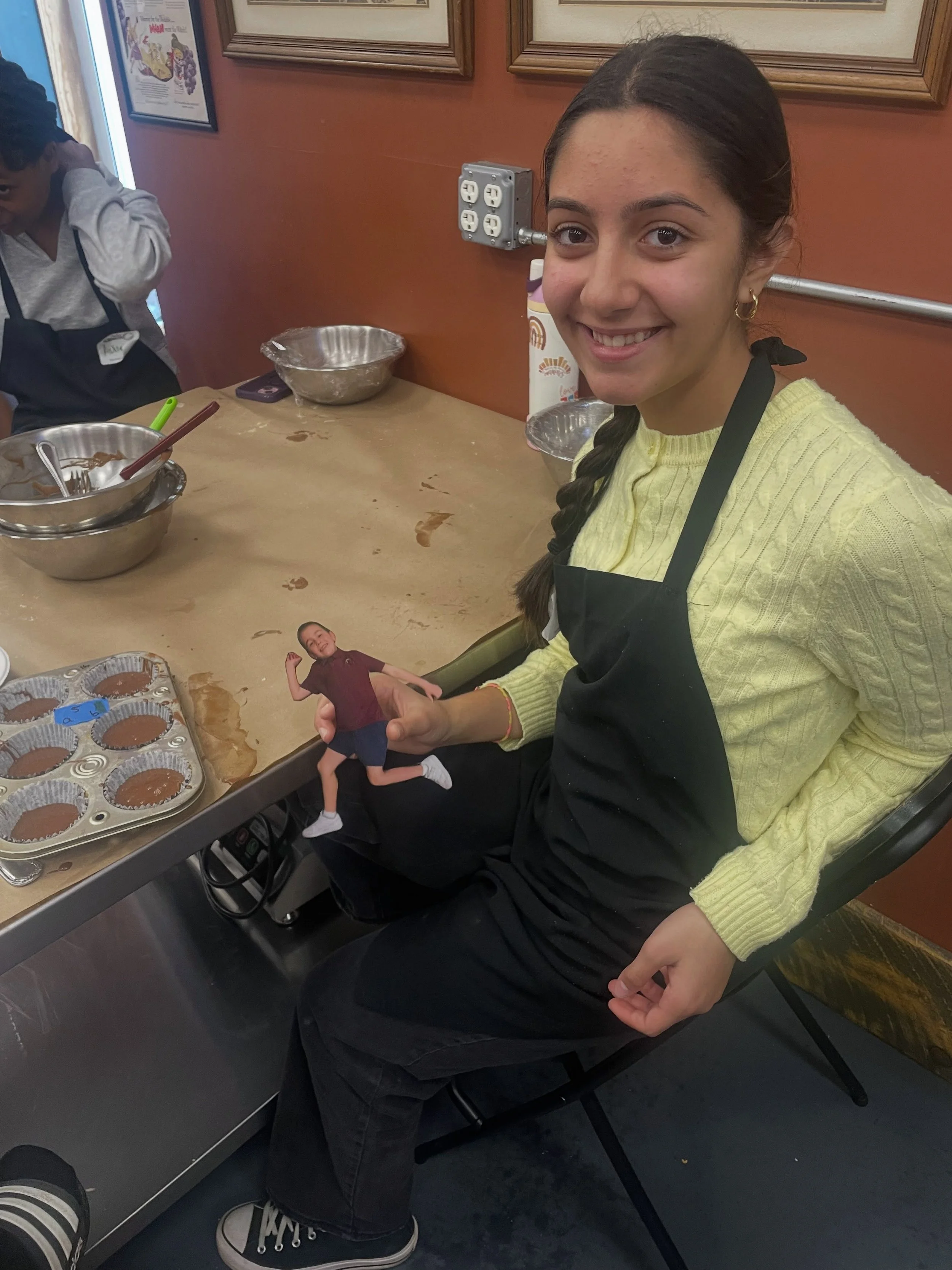 10/13: School&rsquo;s Out! Fall Baking Party
We made: 
🎃 Pumpkin Twists 
🍩 Baked Donut Holes 
👻 Monster Cupcakes 

😋 And best of all&hellip; we baked up lots of fun. 

🙌 We have LOTS of kid classes coming up this fall. See the whole lineup, thro