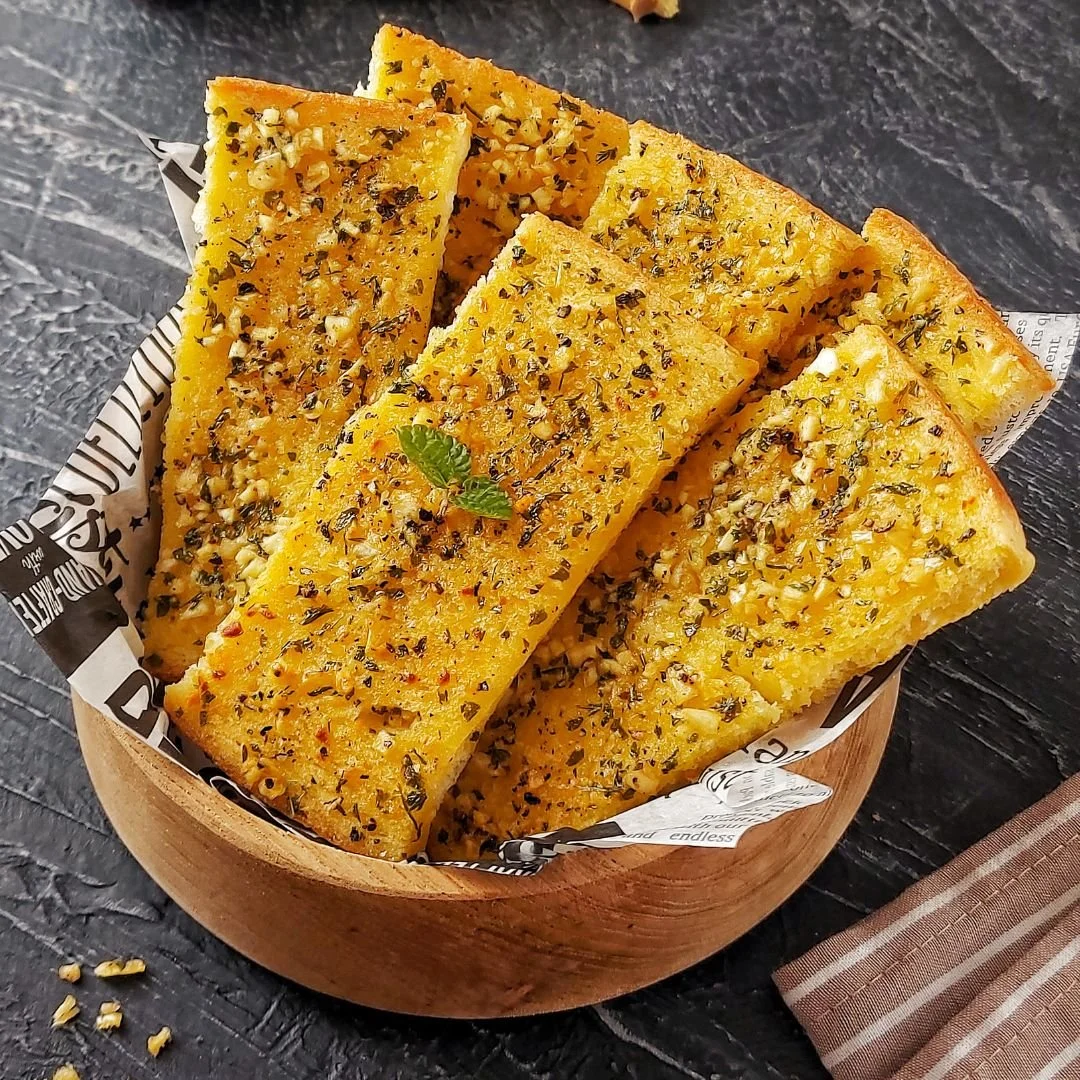 garlicherbcrackers.jpg