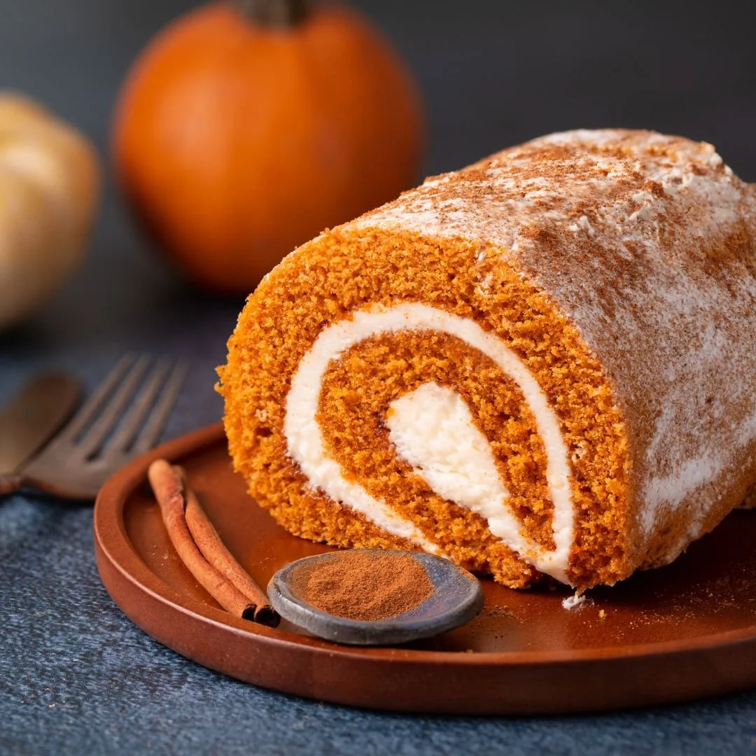 pumpkinmeringuerollcake.jpg